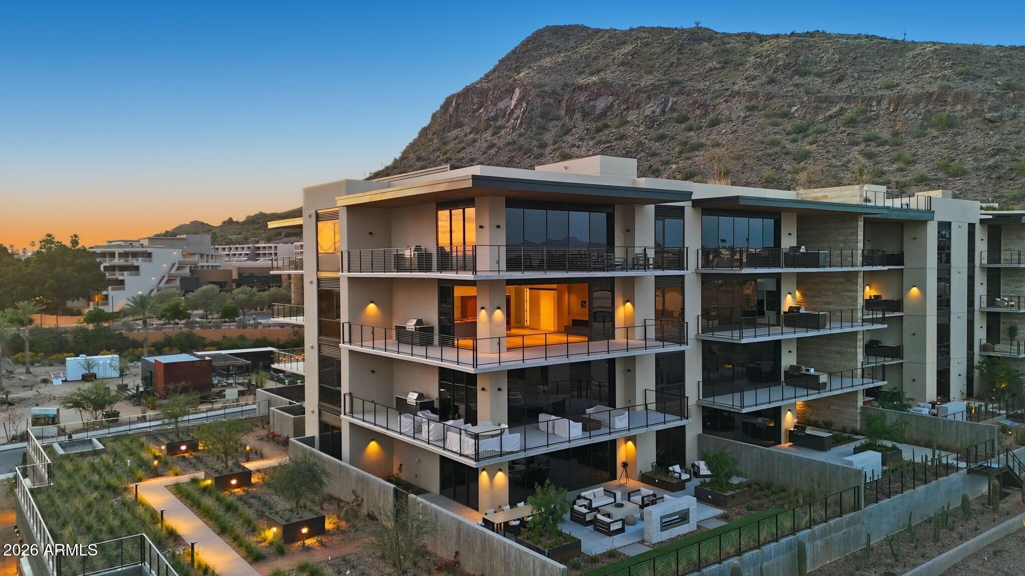 4849 N Camelback Rdg Drive B302 — photo