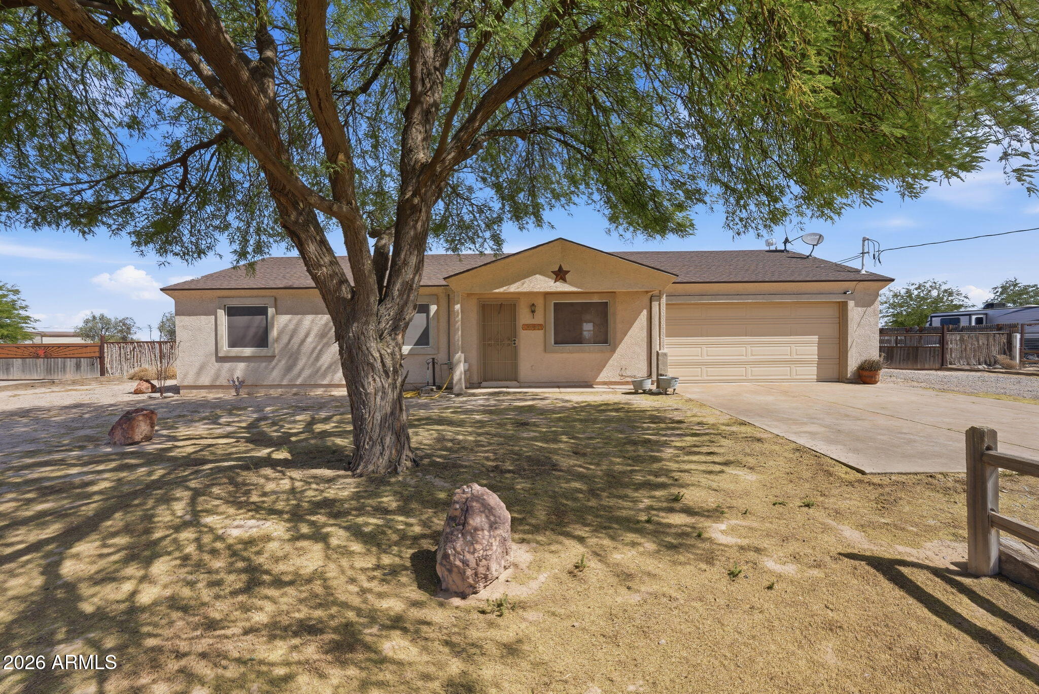 3356 E Gurr Lane — photo