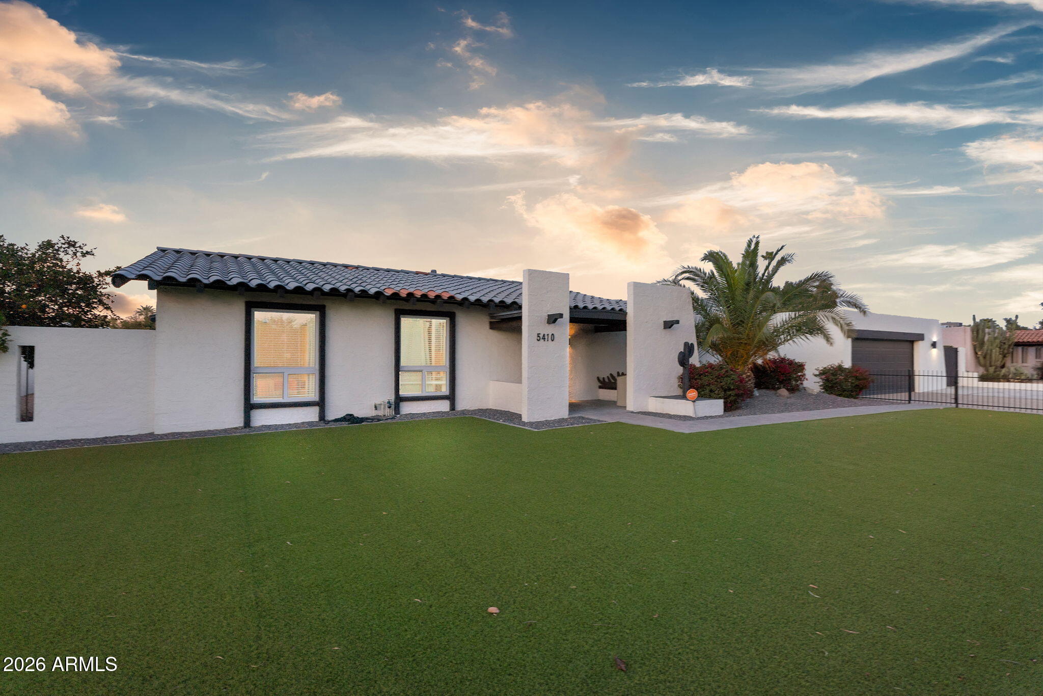 5410 E Cactus Road — photo