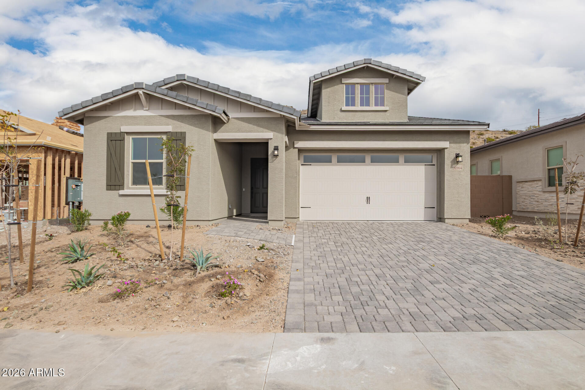 16964 W Desert Lane — photo