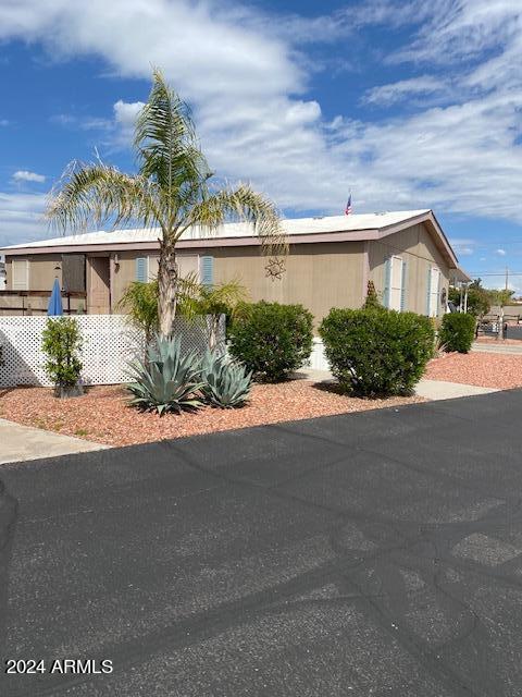 1280 N Ironwood Drive 84 — photo