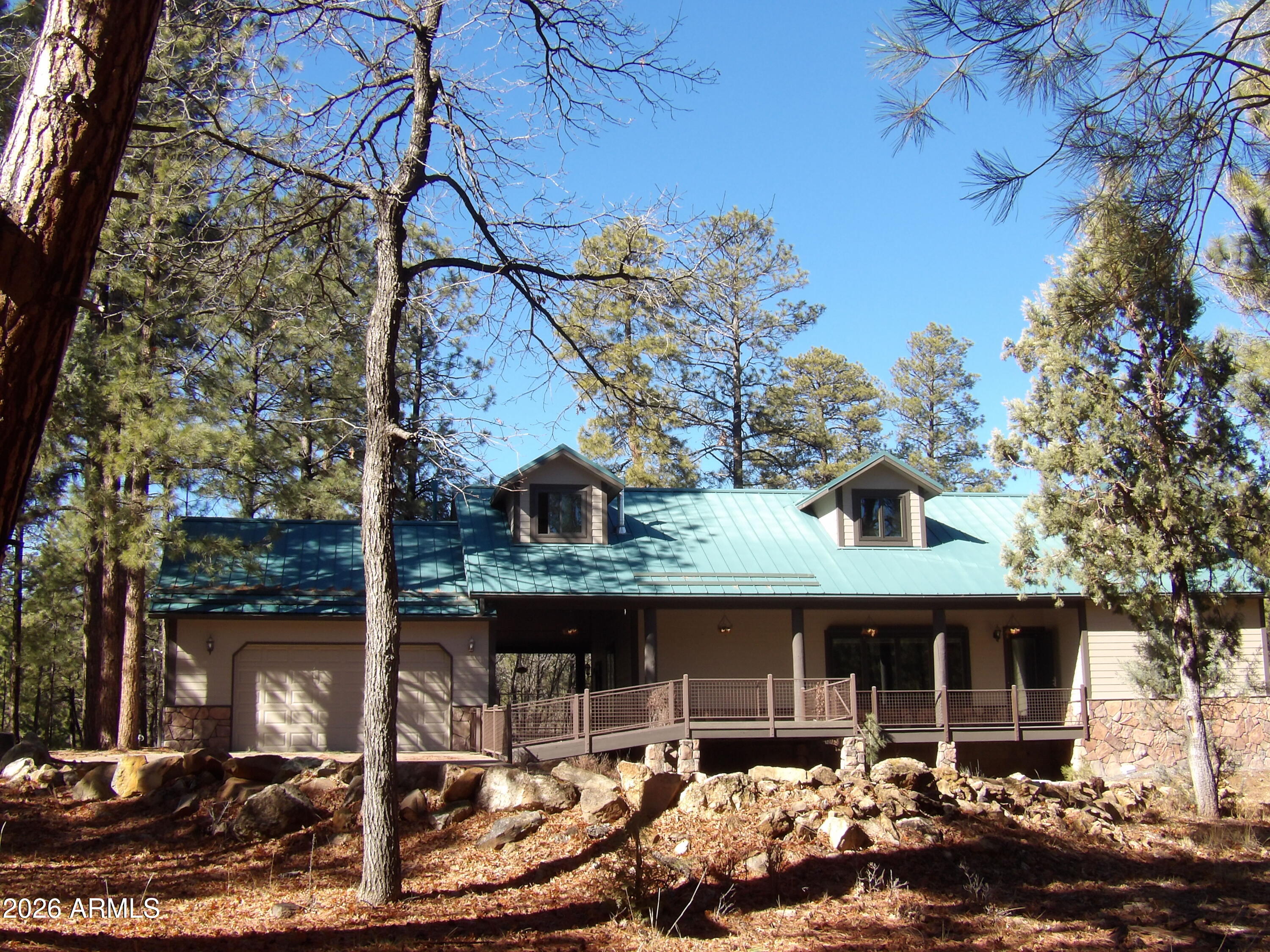 1884 Blue Sky Circle — photo