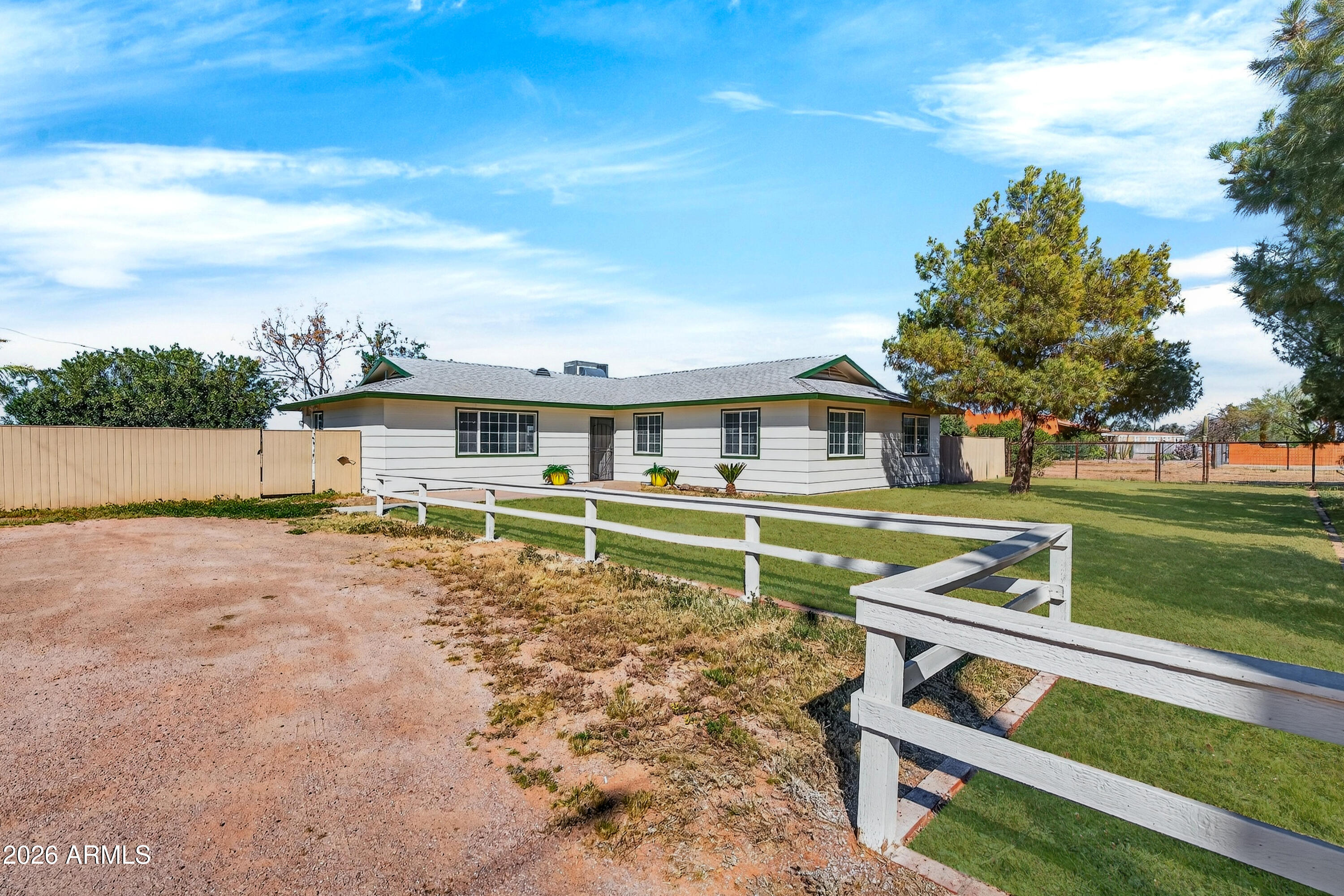 50530 W Mockingbird Lane — photo