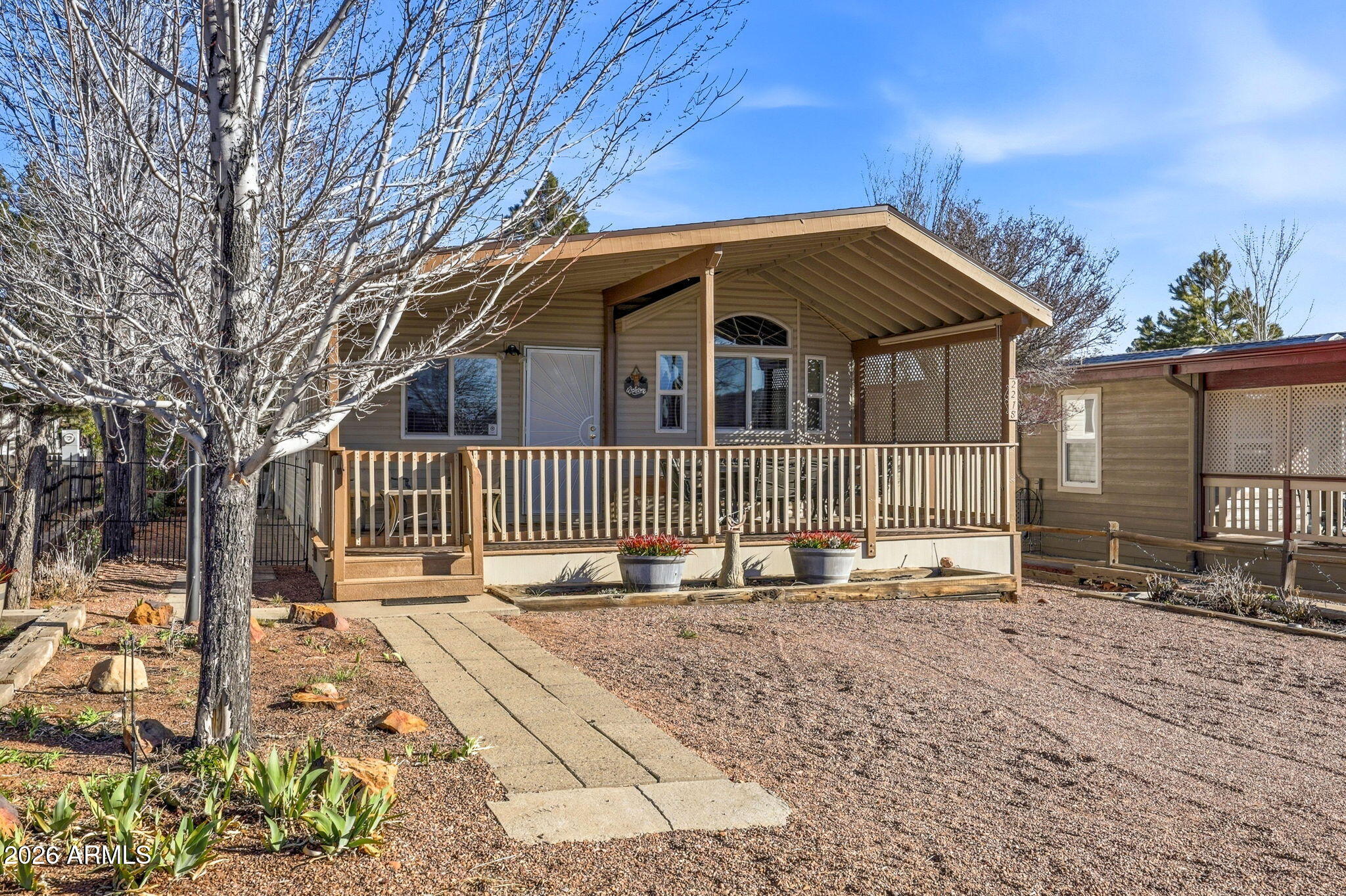 2218 Rodeo Road, Overgaard, AZ 85933