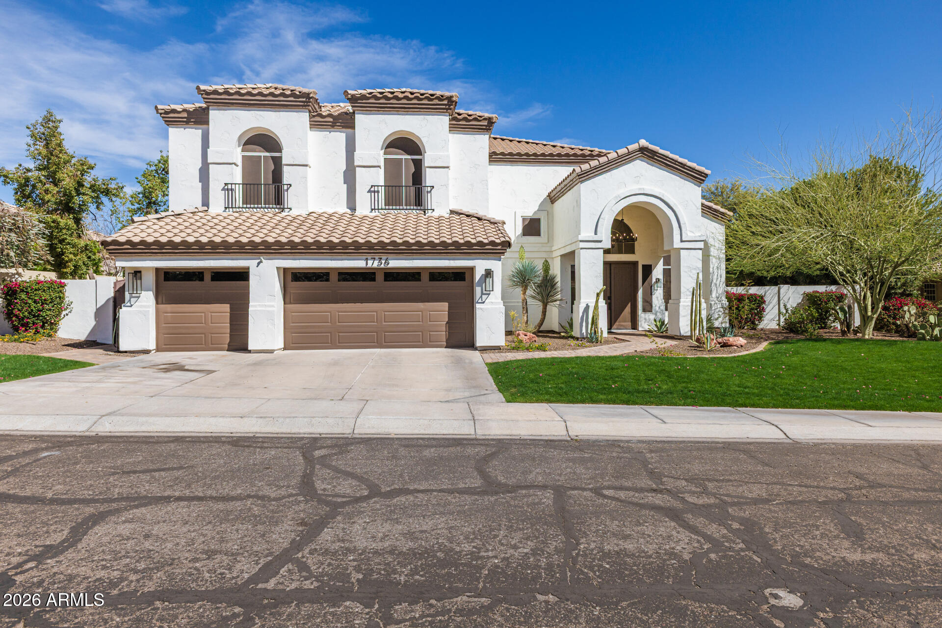1736 E Silverwood Drive — photo