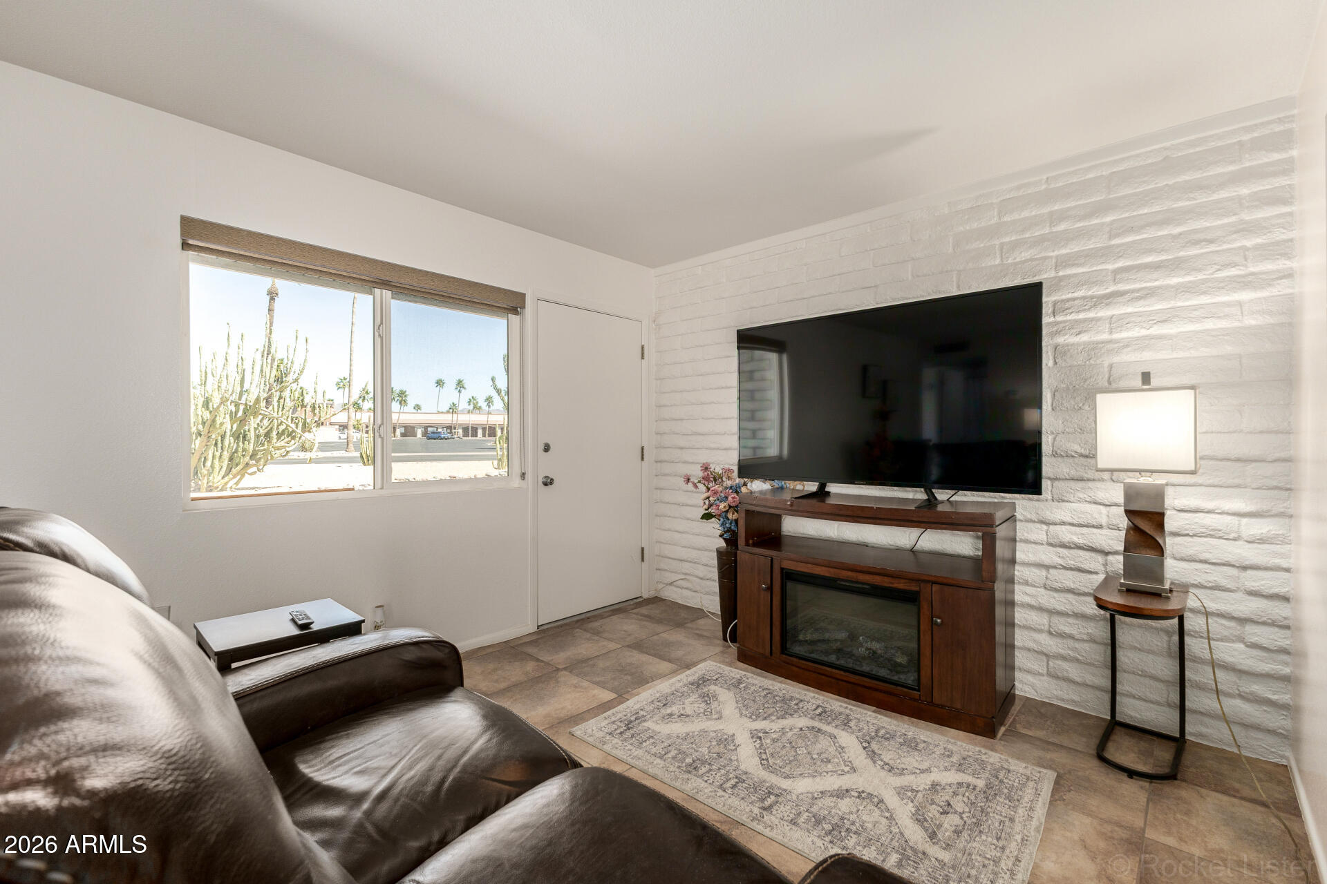 5518 E Lindstrom Lane a1 — photo
