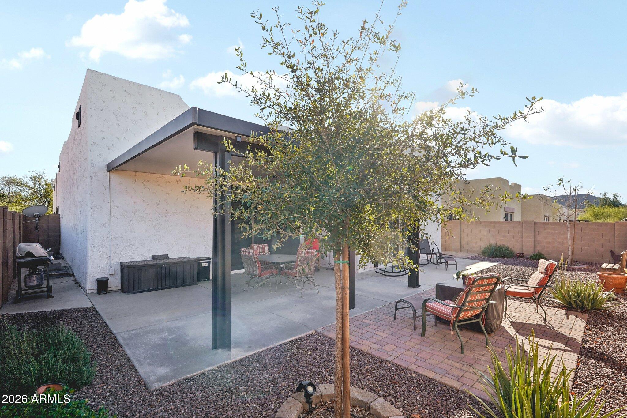 3932 W Salter Drive — photo
