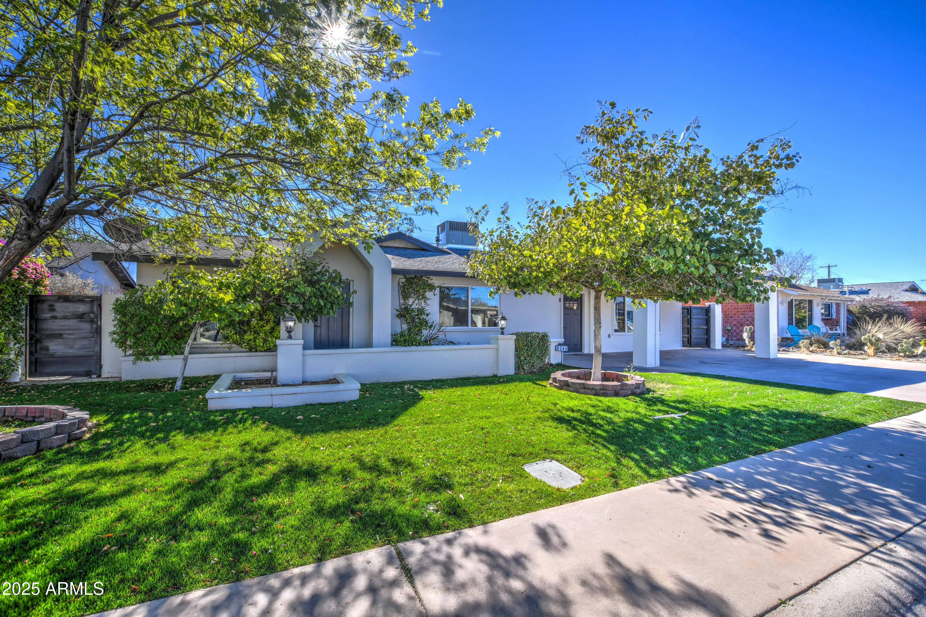 8349 E Columbus Avenue — photo