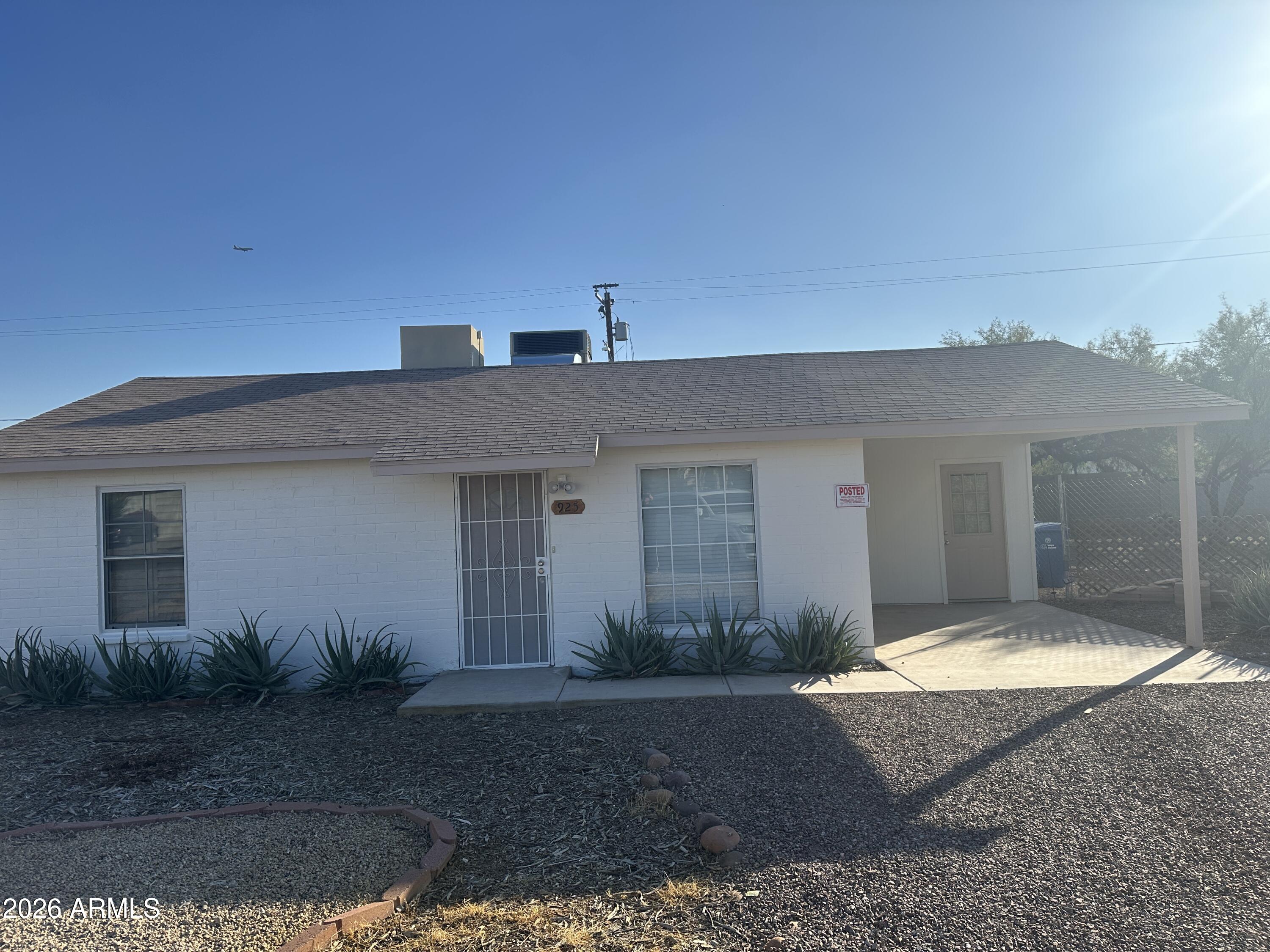 925 E Henry Street — photo