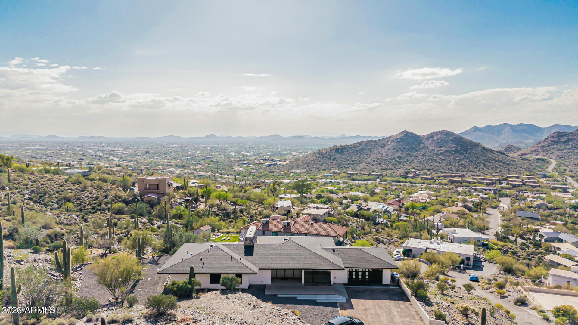 6111 E Victoria Drive — photo
