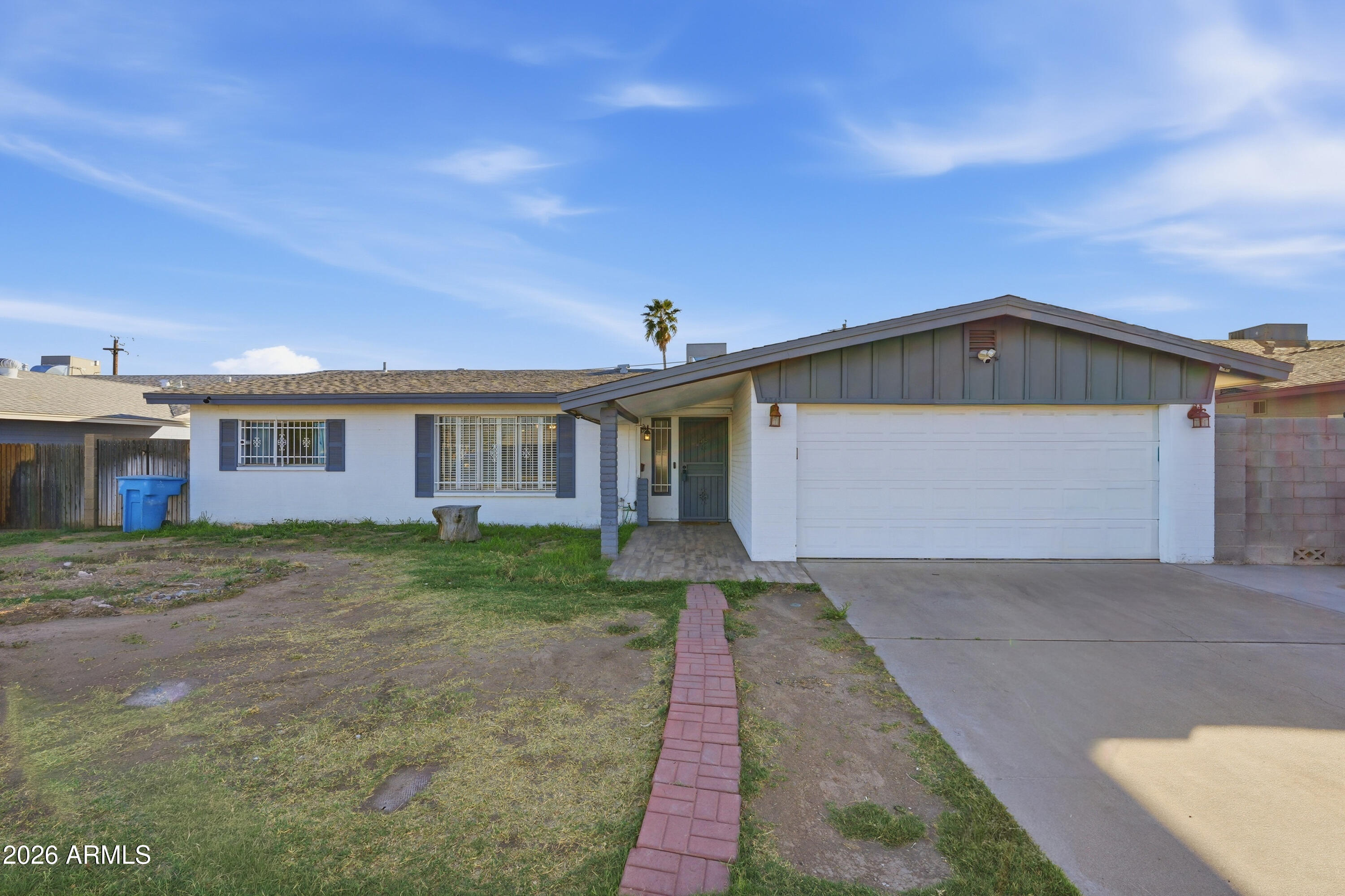 4045 W Montebello Avenue — photo