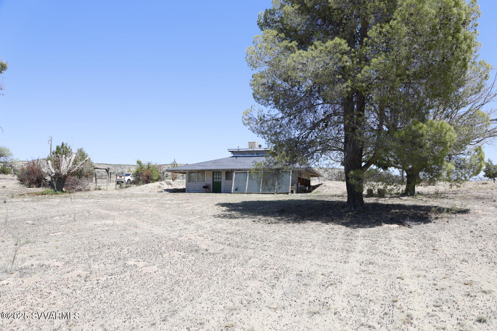 1820 W Cimarron Drive — photo