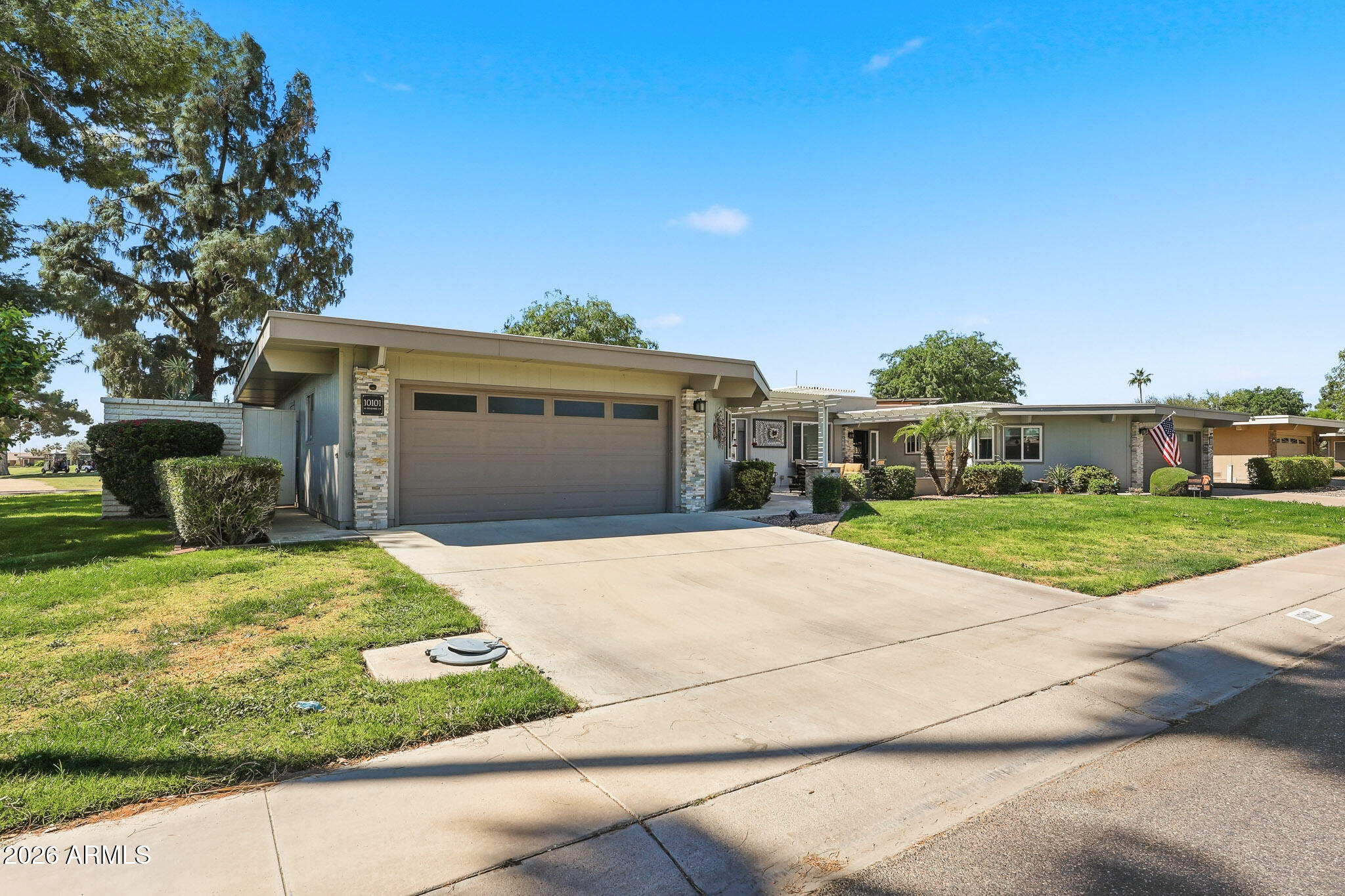 10101 W Pineaire Drive — photo