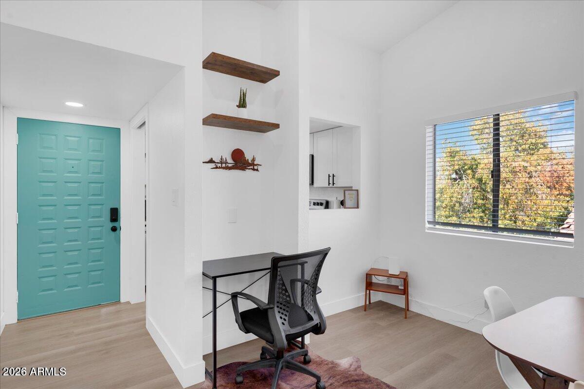413 E Linda Lane D — photo