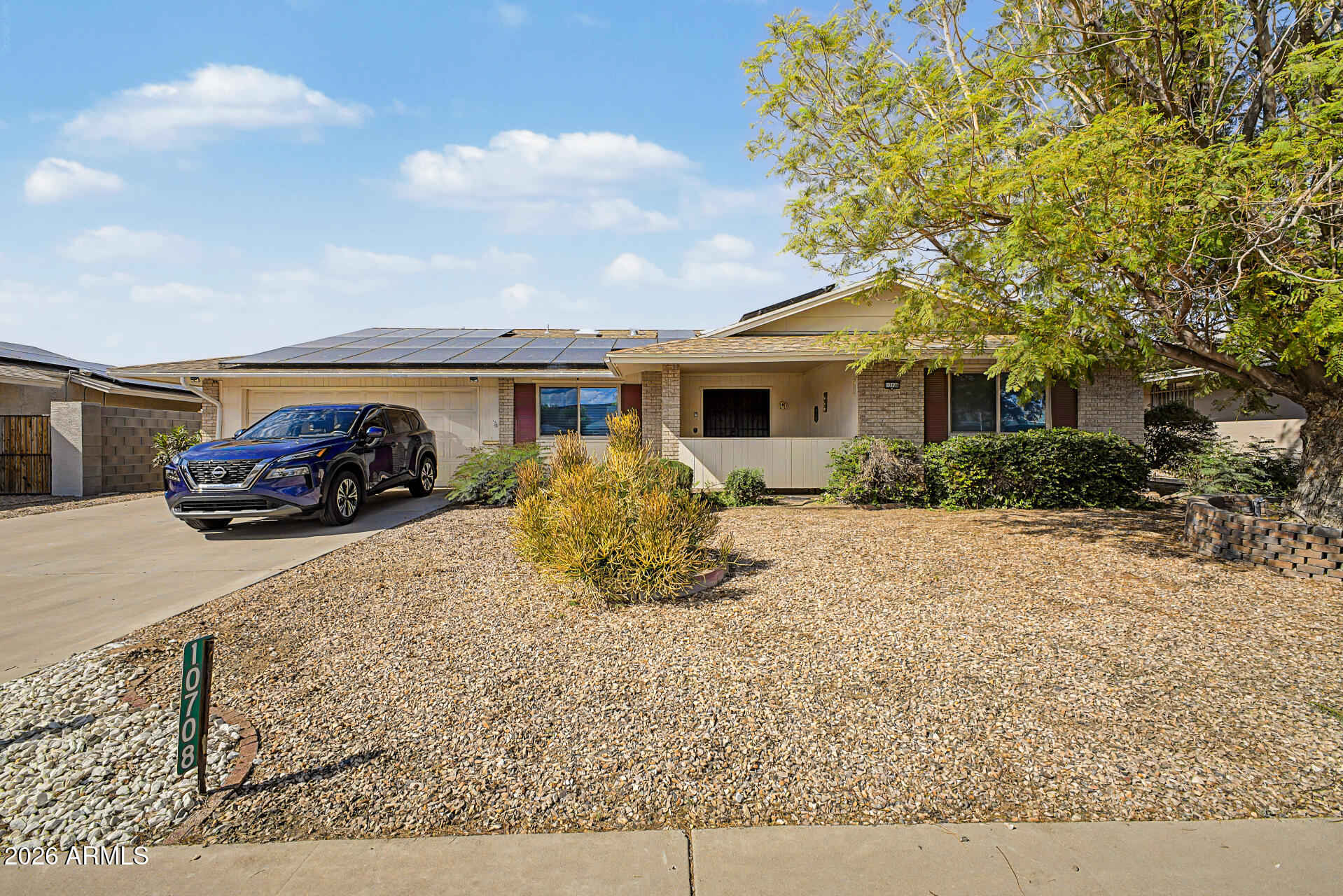 10708 W Camelot Circle — photo