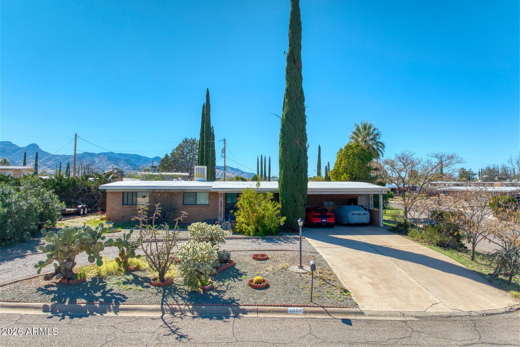 1000 Bella Vista Drive — photo
