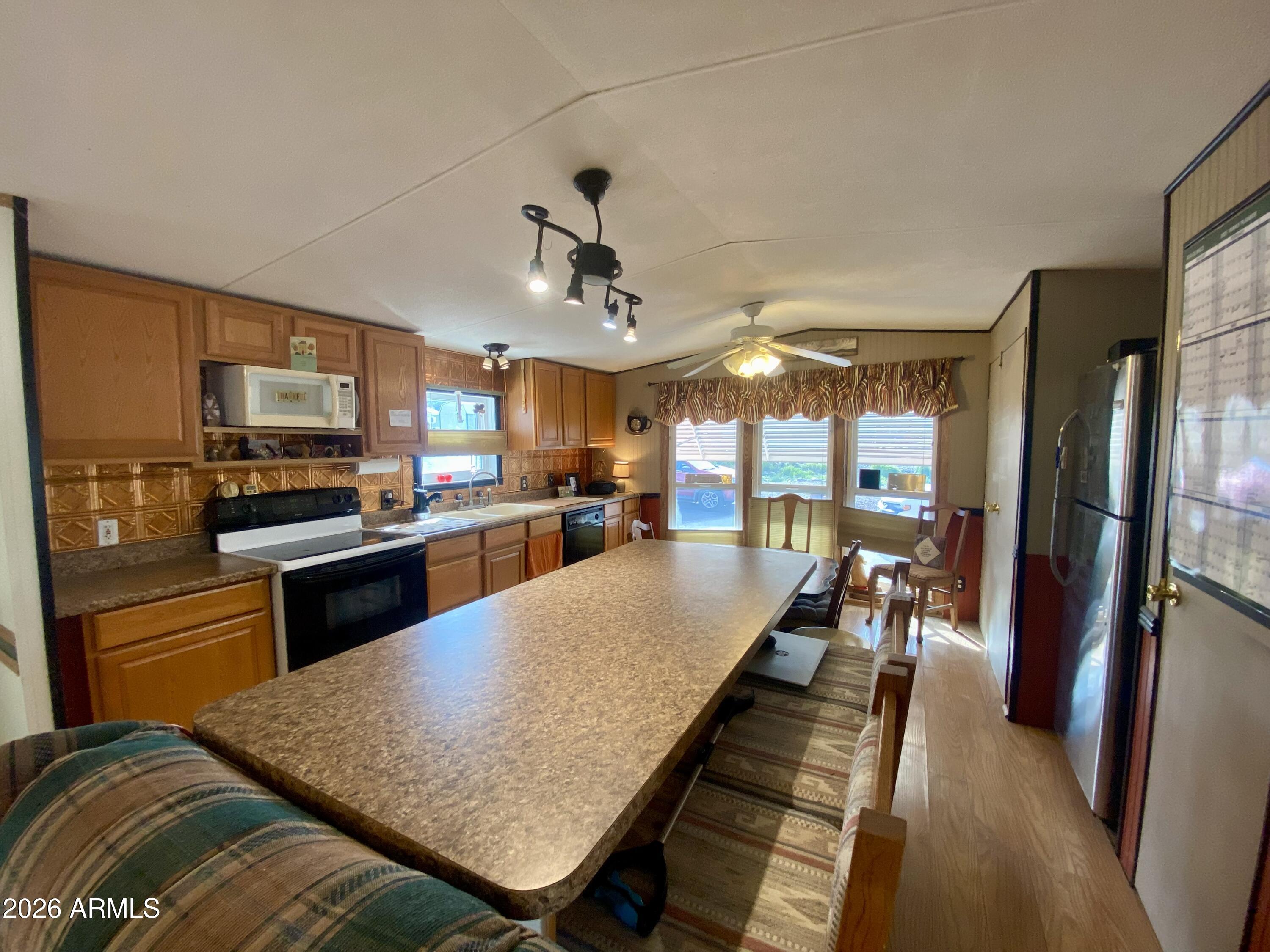 723 W Finnie Flat Road Road 103 — photo