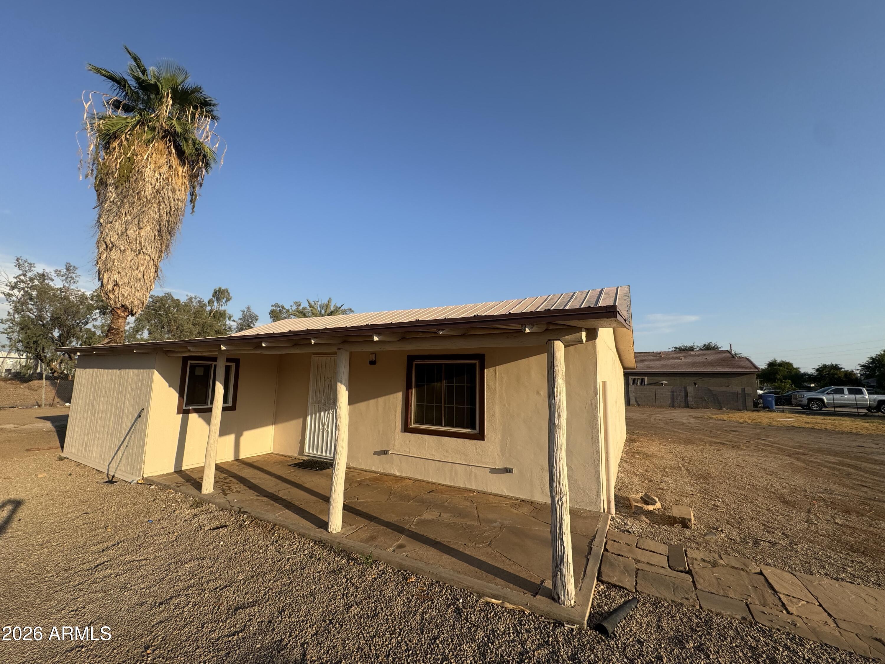4027 W Camelback Road W — photo