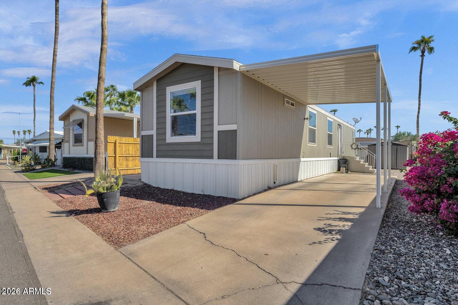 16225 N Cave Creek Road 31 — photo