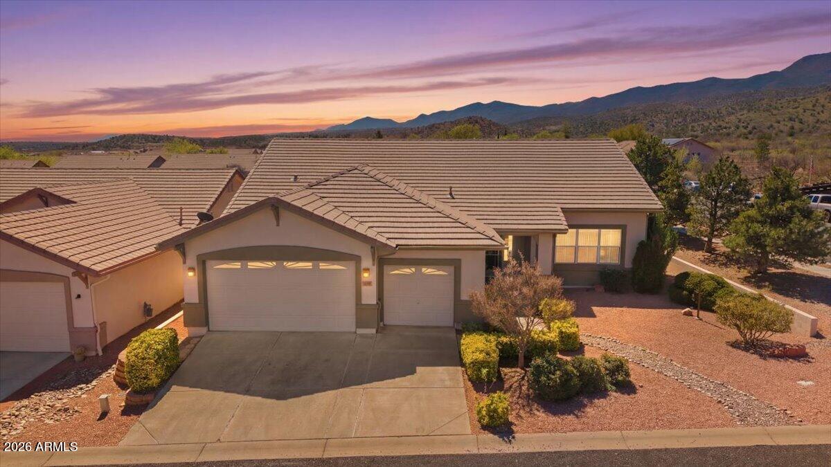 2355 W Rustler Lane — photo