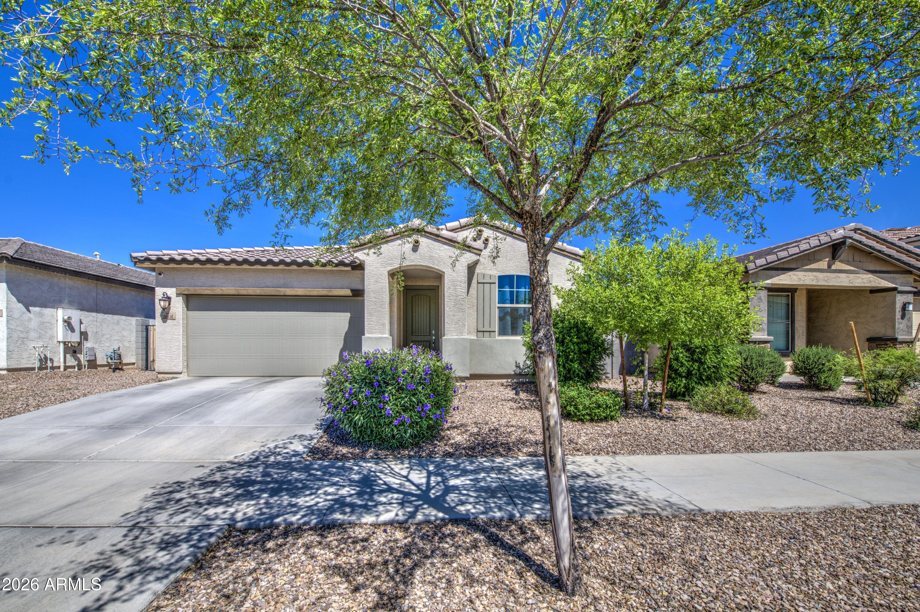 10856 W Luke Avenue — photo