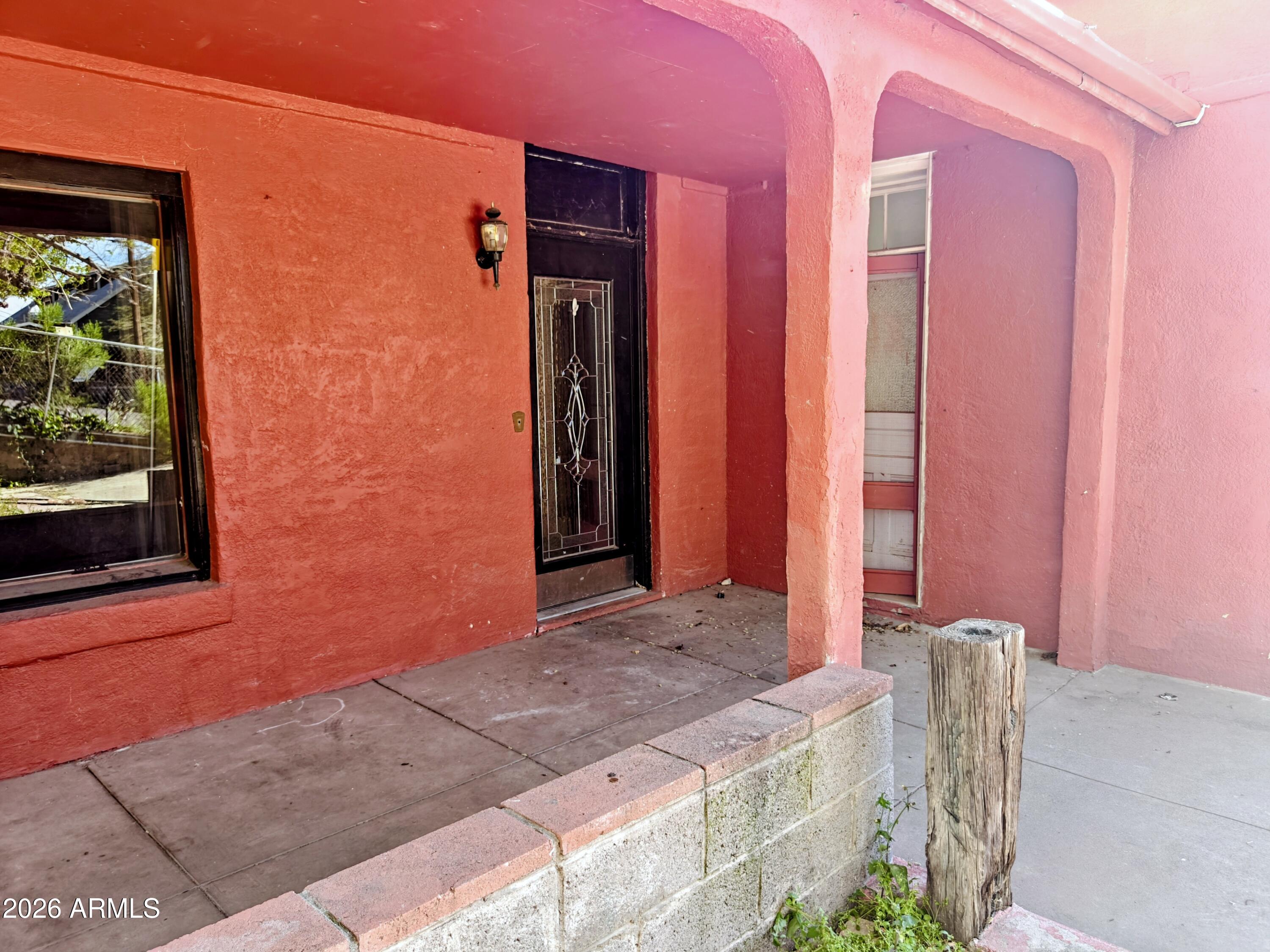 196 E Cedar Street — photo