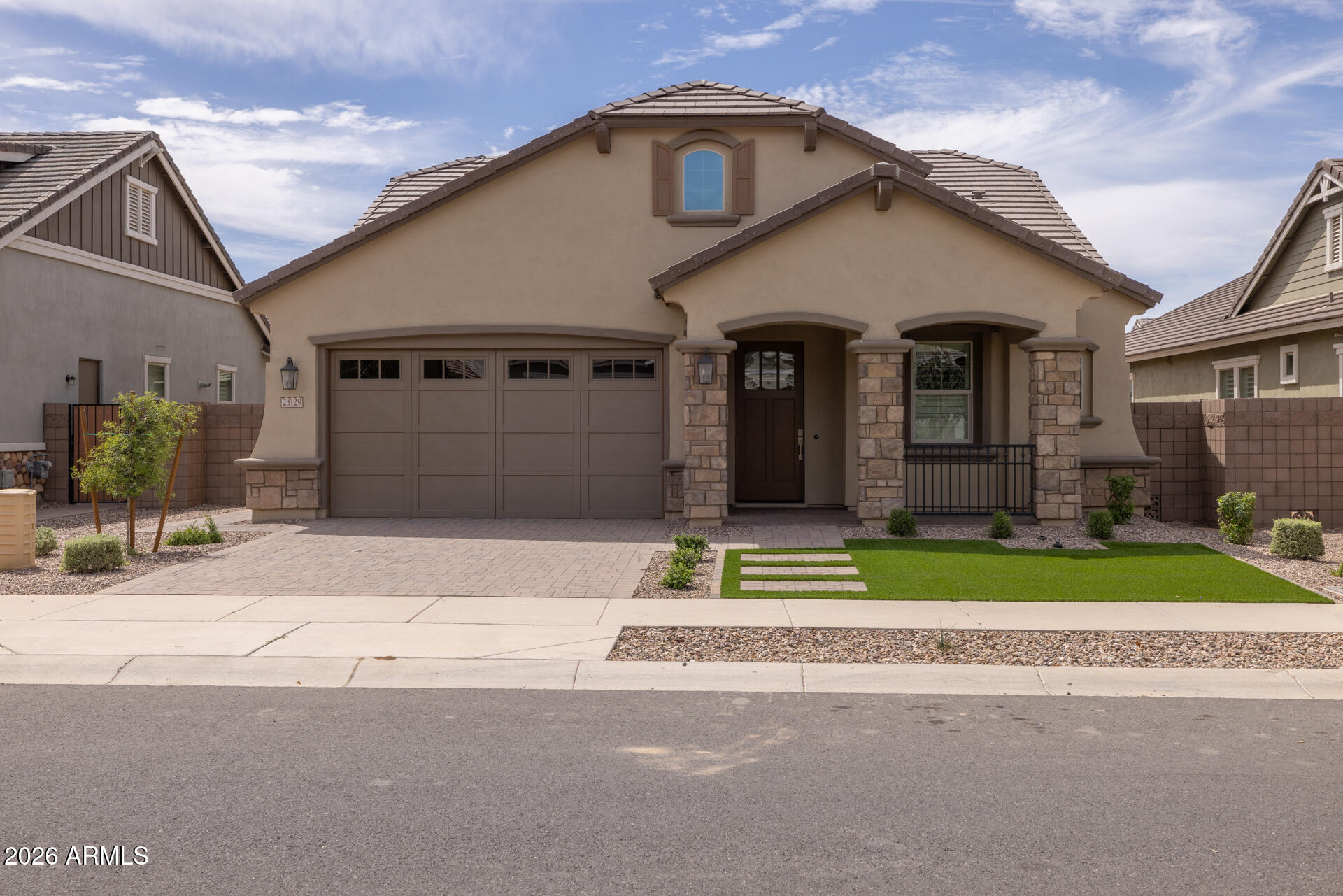 23129 E Mockingbird Drive — photo