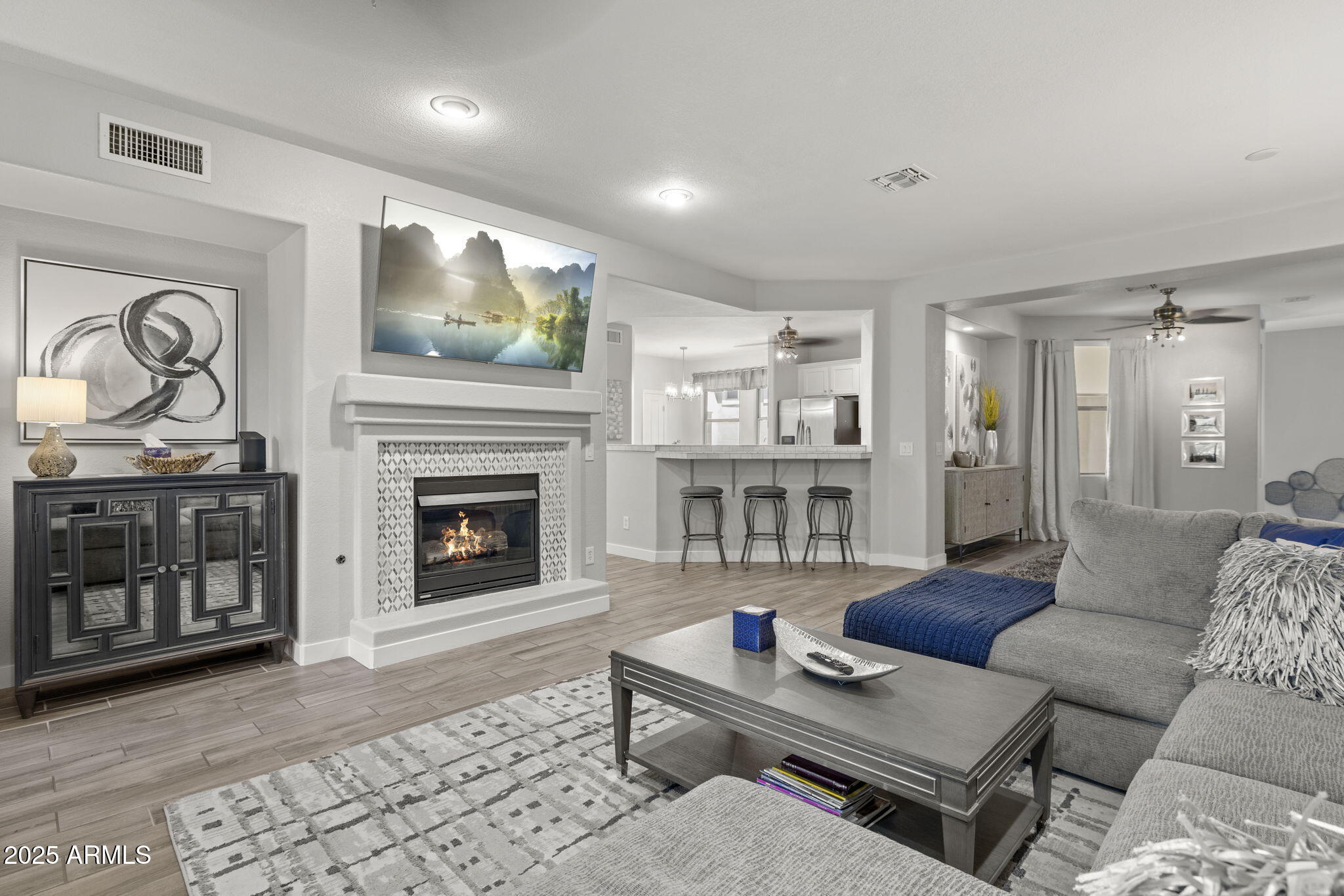 15221 N Clubgate Drive 2028 — photo