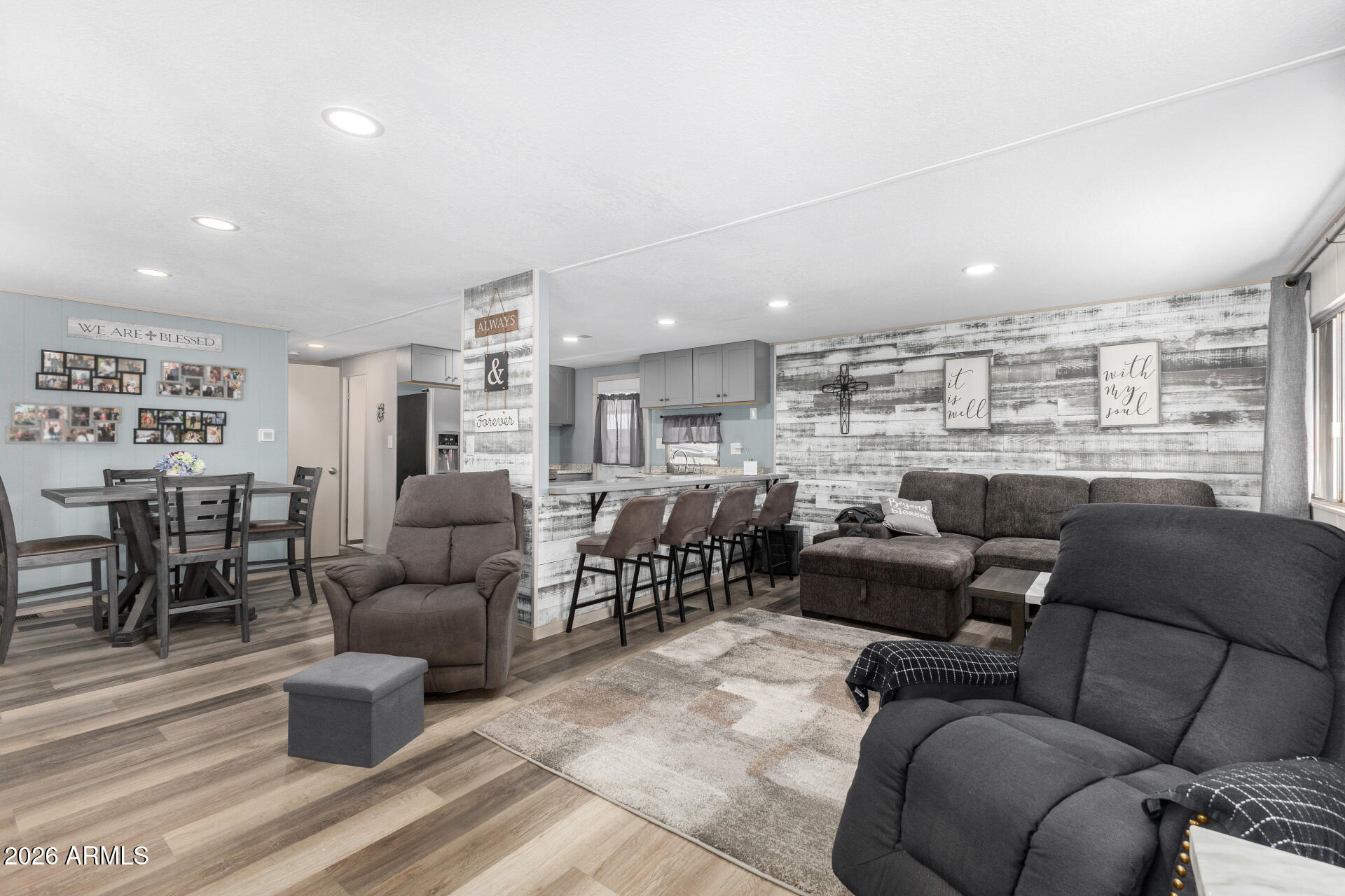 747 E Germann Road 18 — photo