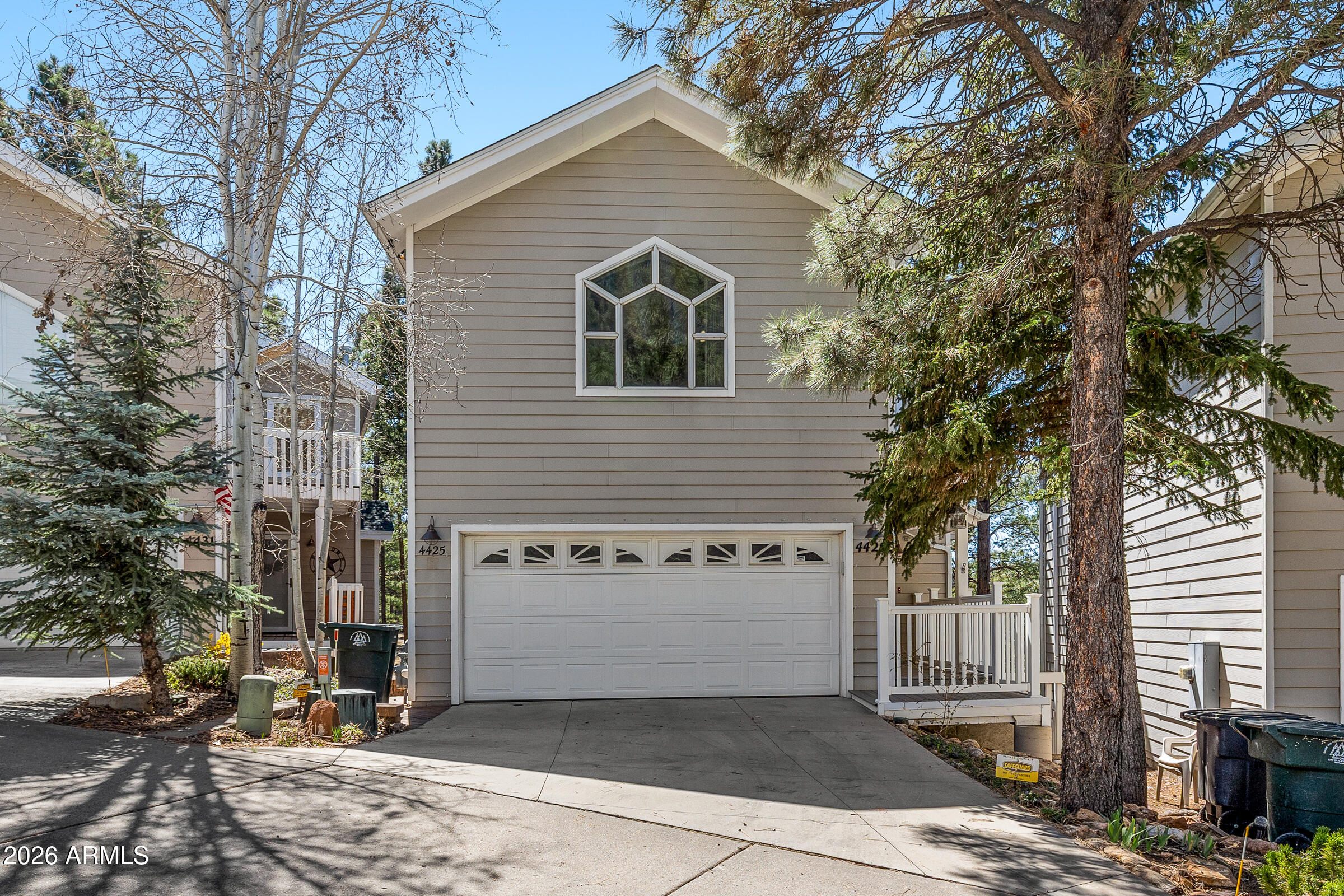 4425 E Savannah Circle — photo