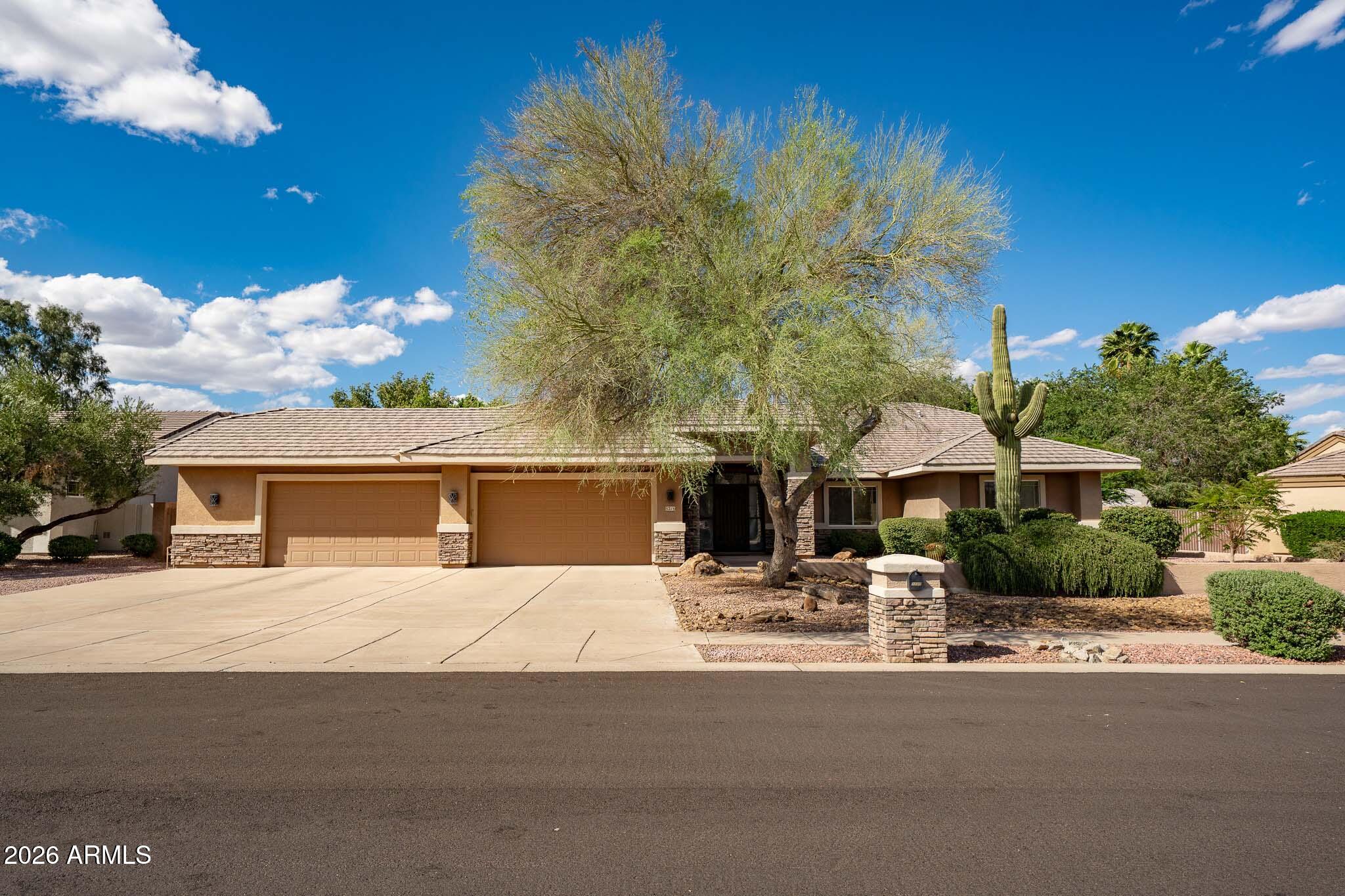 8216 W Briden Lane — photo