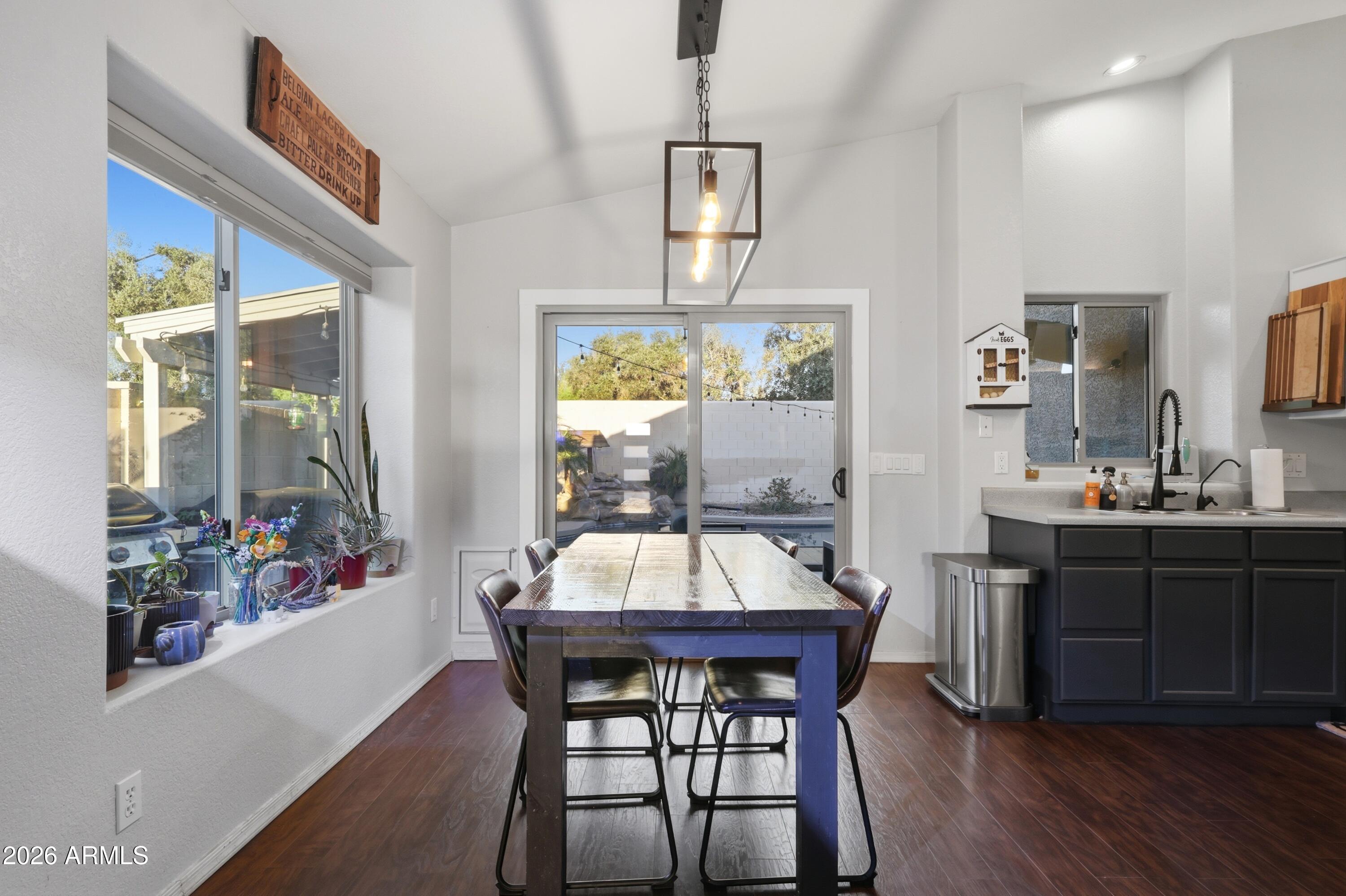 661 N Joshua Tree Lane — photo