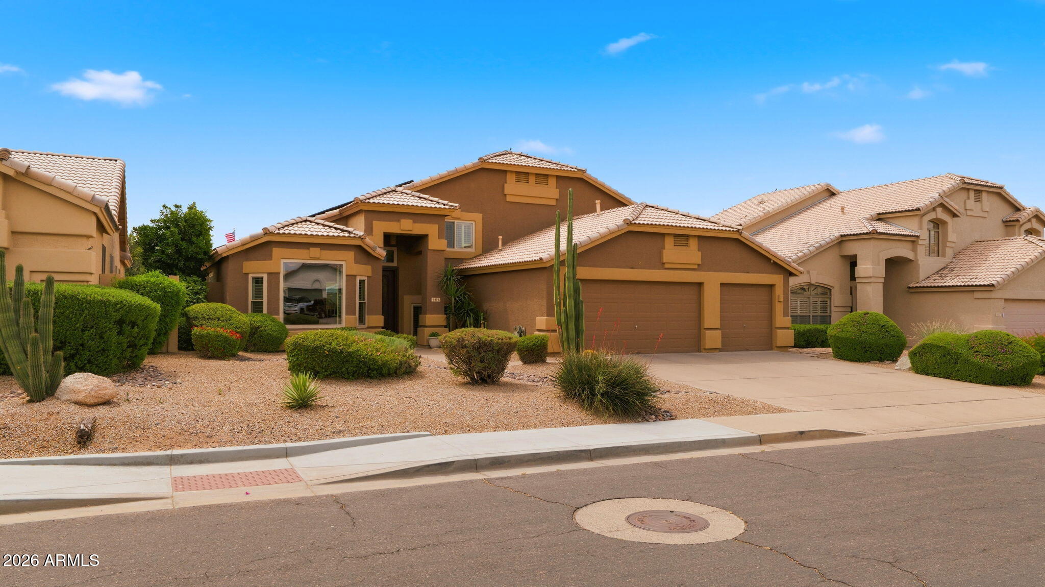 4319 E Morning Vista Lane — photo