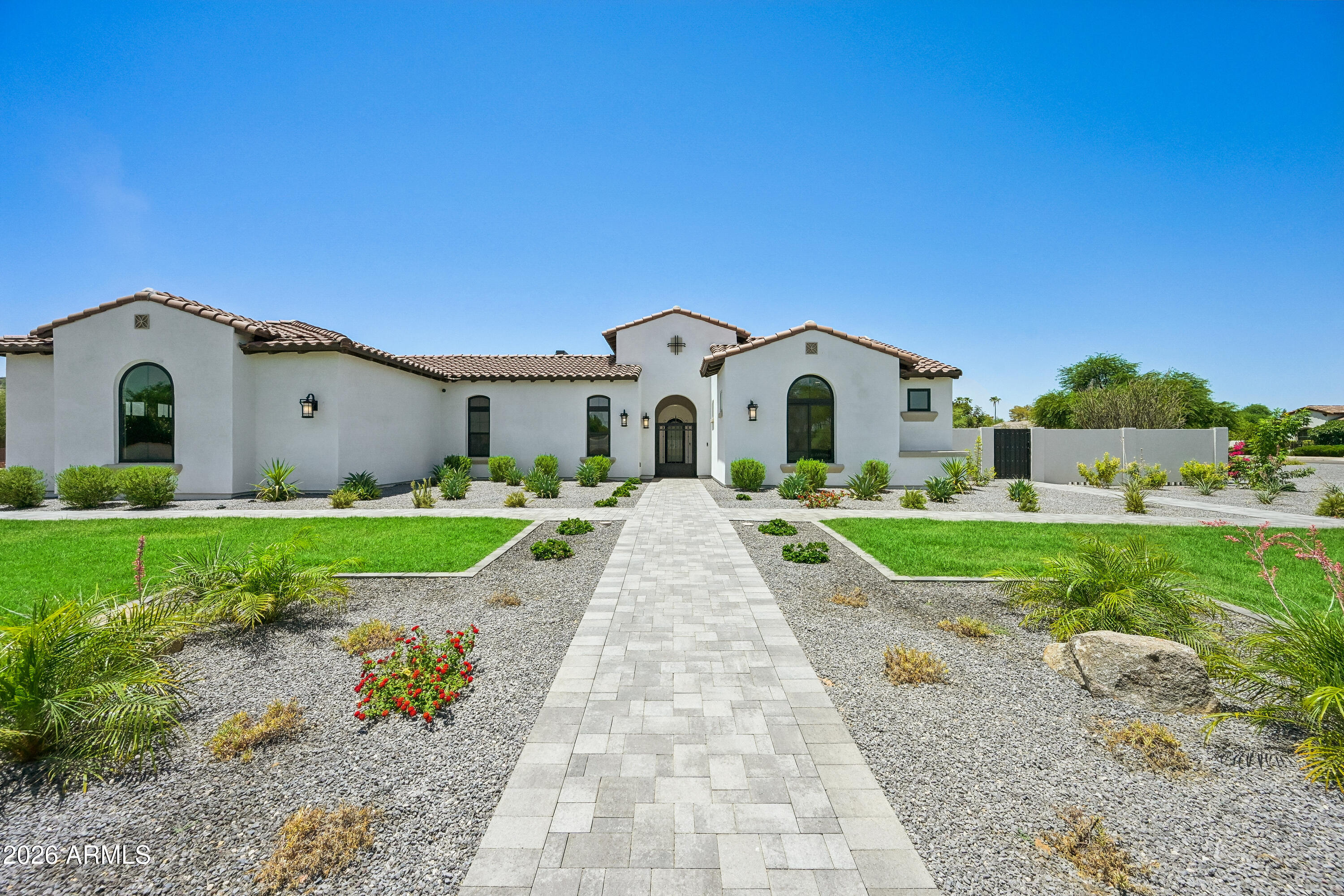 6621 E Doubletree Ranch Road — photo