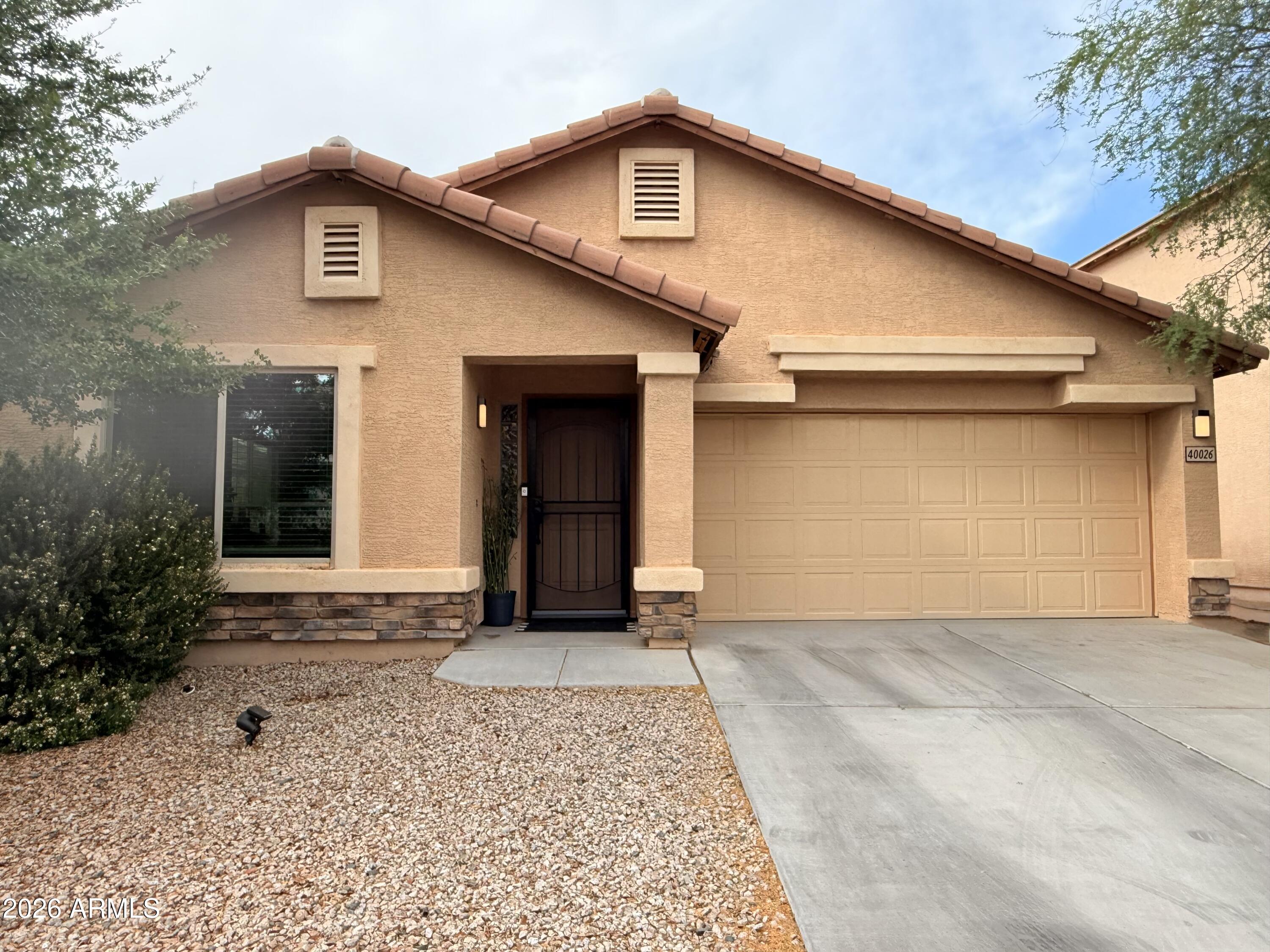 40026 W Robbins Drive — photo