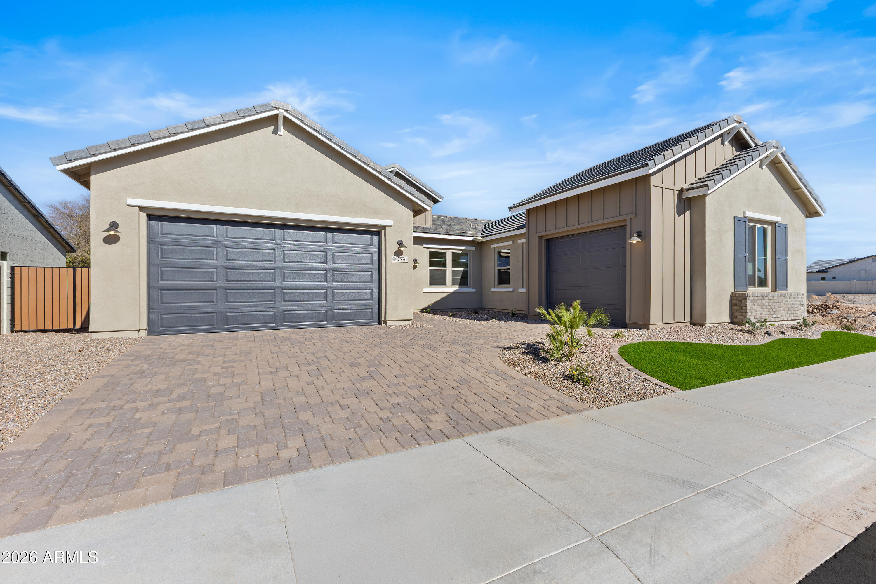 7576 W Evans Drive — photo