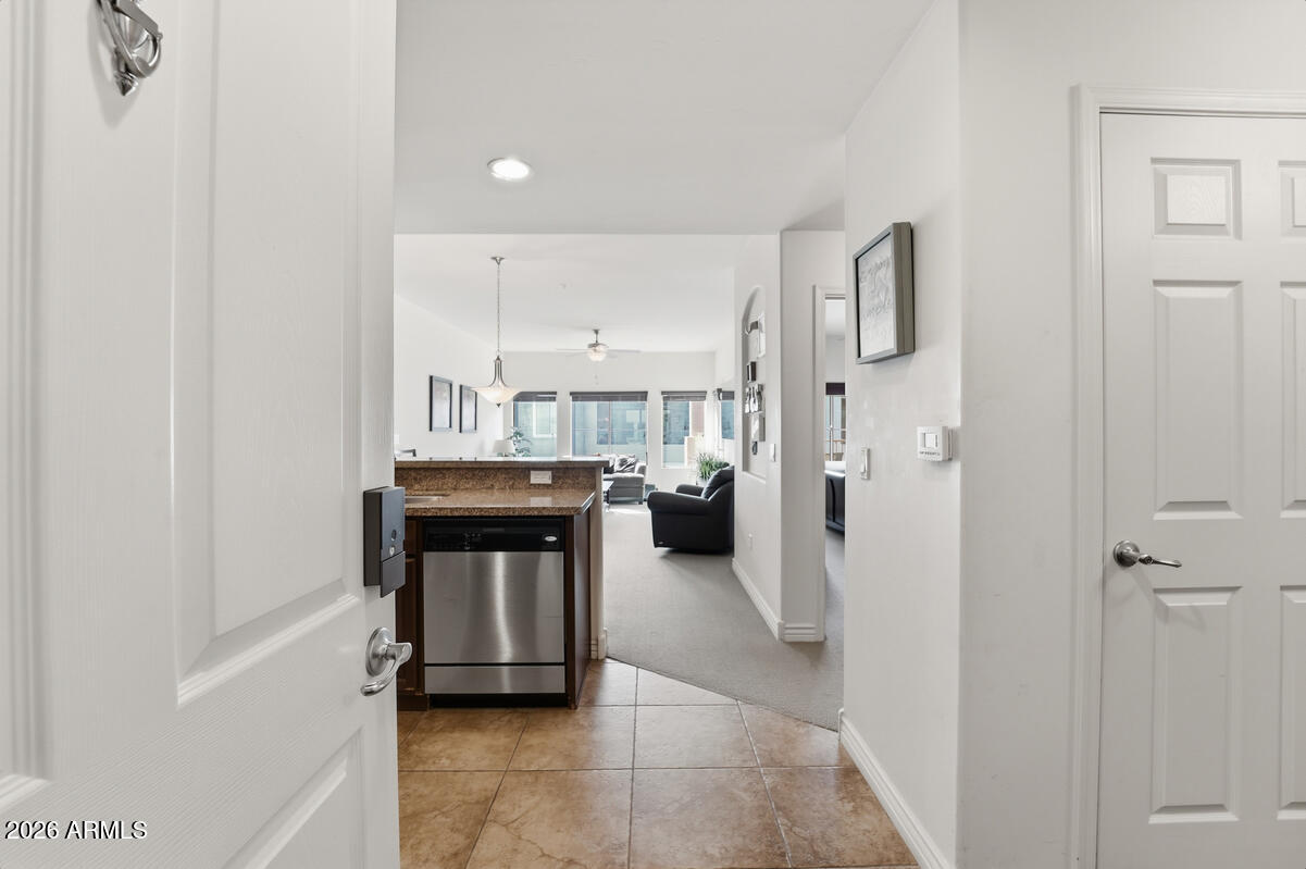 5350 E Deer Valley Drive 4401 — photo