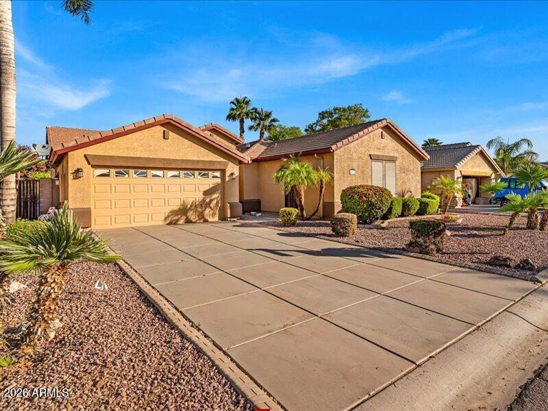 16180 W Ironwood Street — photo