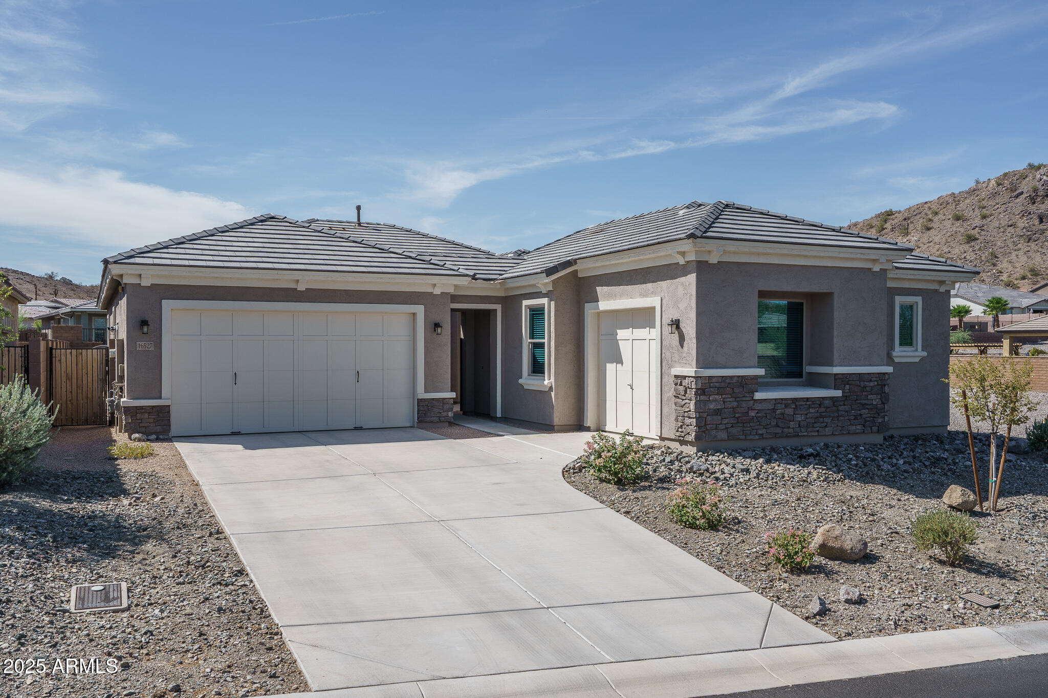 16527 W Valencia Drive — photo