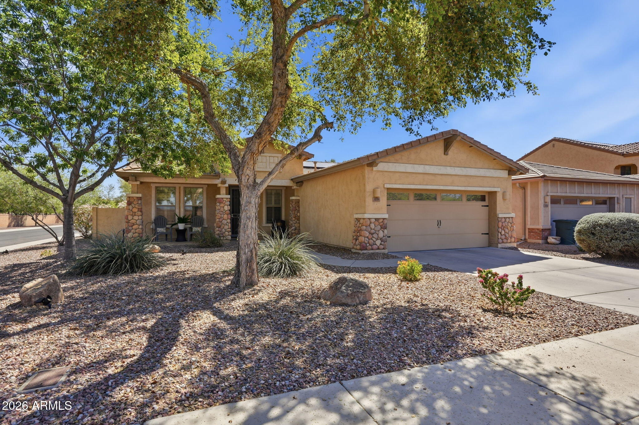 3218 N Desert Horizons Lane — photo