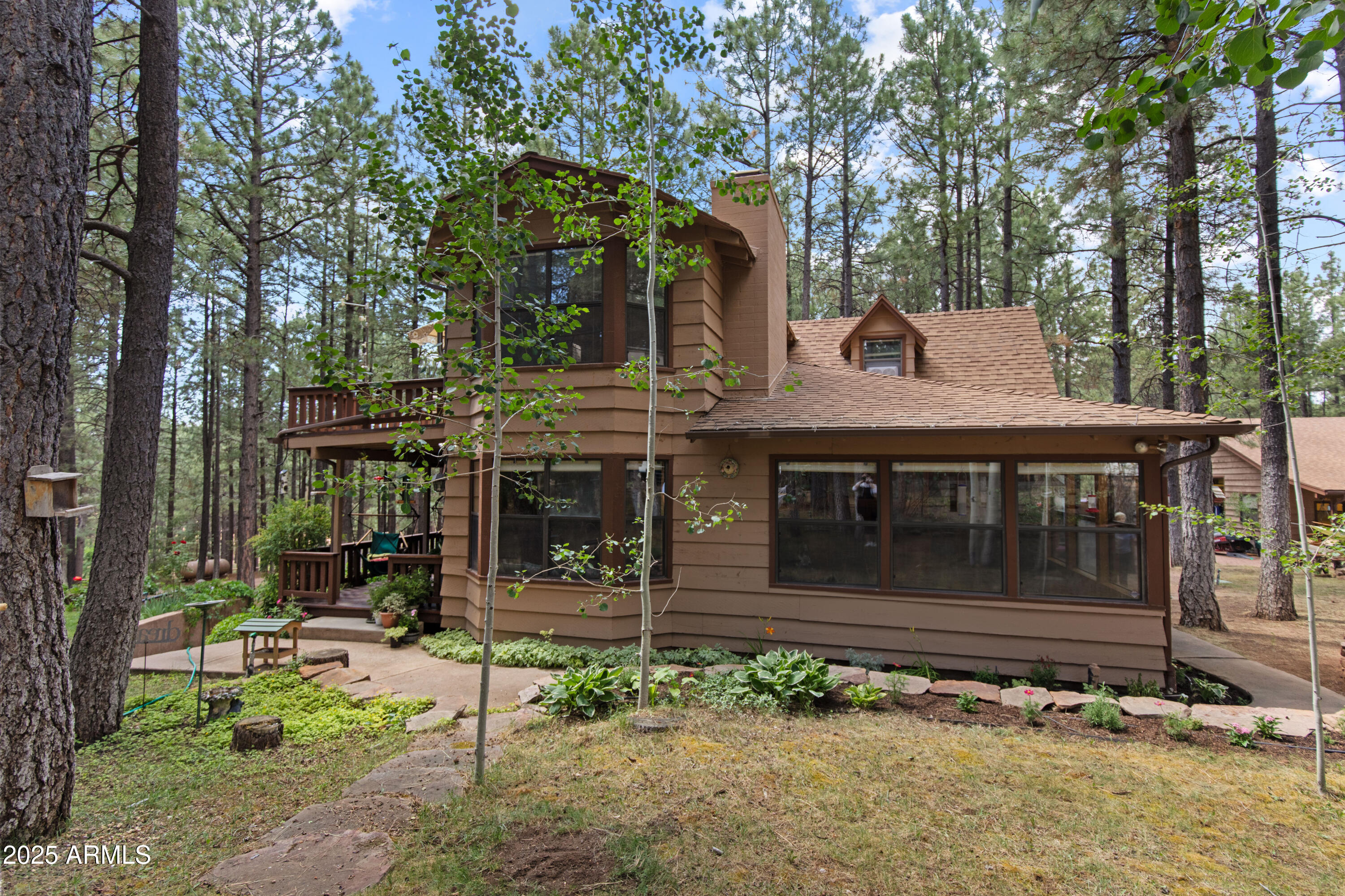 3910 Larson Loop — photo