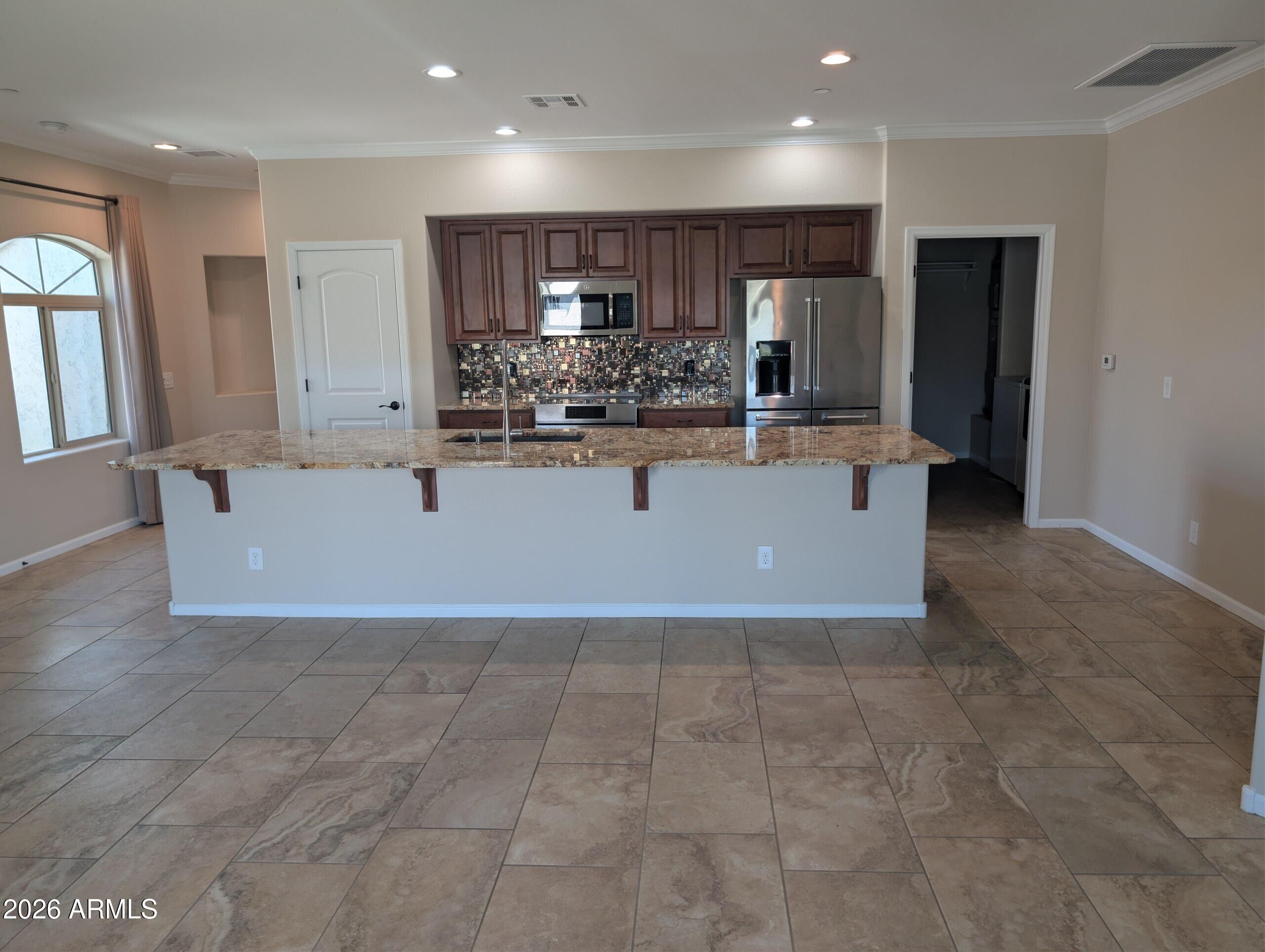 900 S Canal Drive 206 — photo