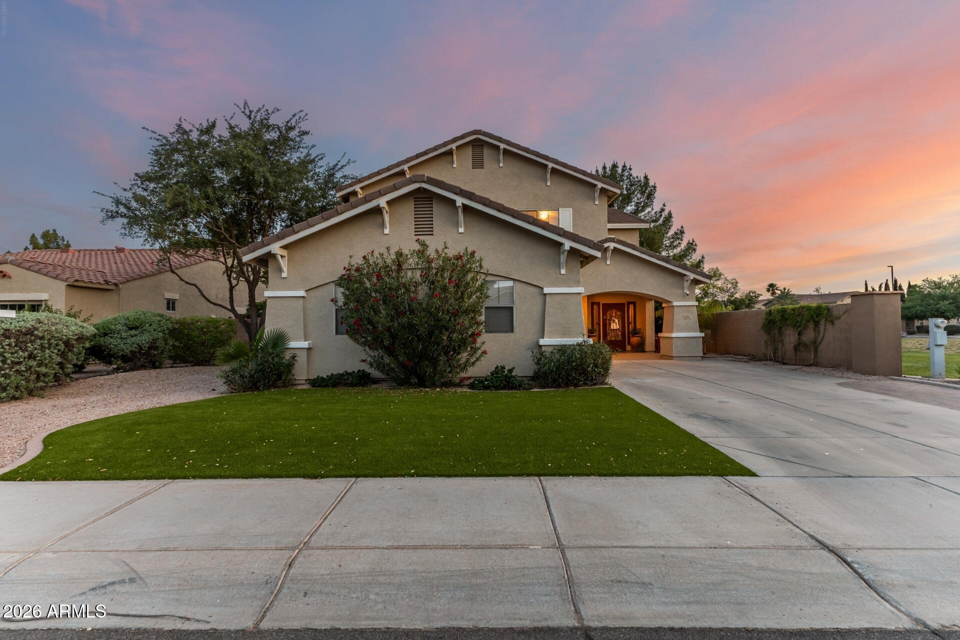 1271 E Canyon Creek Drive — photo