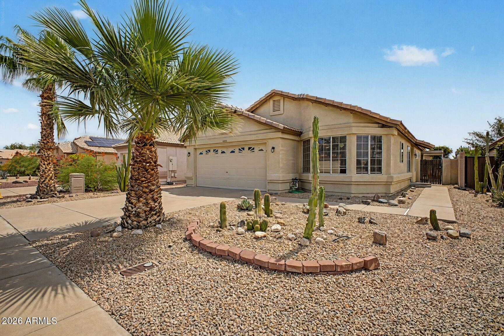 10523 W Mohawk Lane — photo