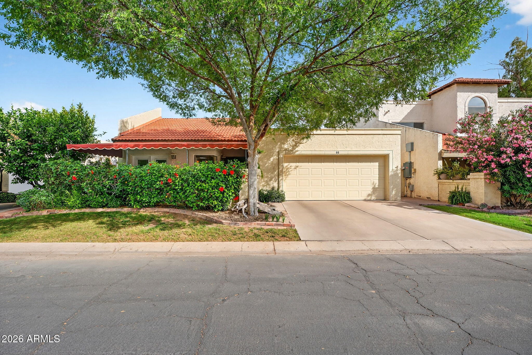 2322 S Rogers 44 — photo