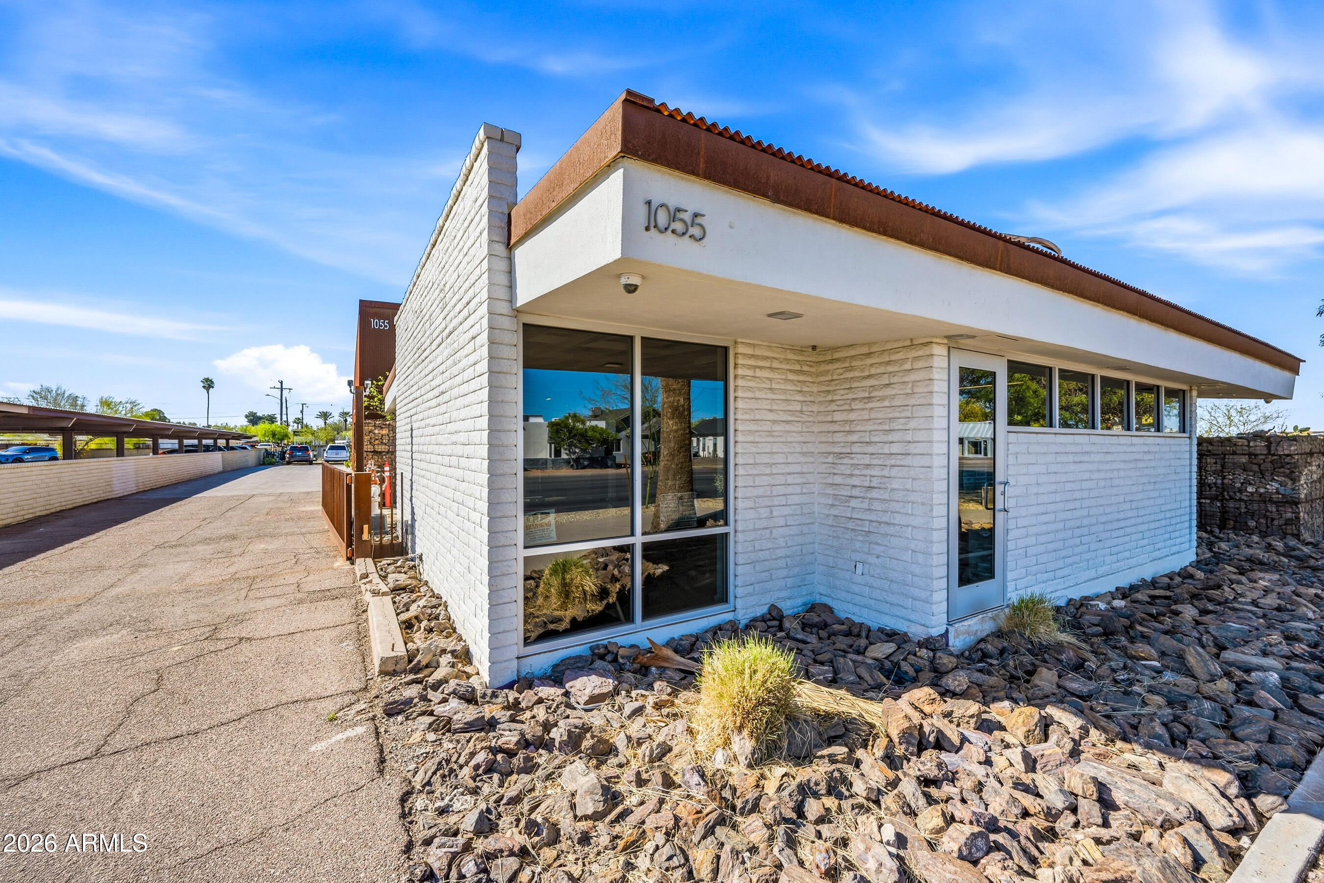 1055 E Indian School Road — photo