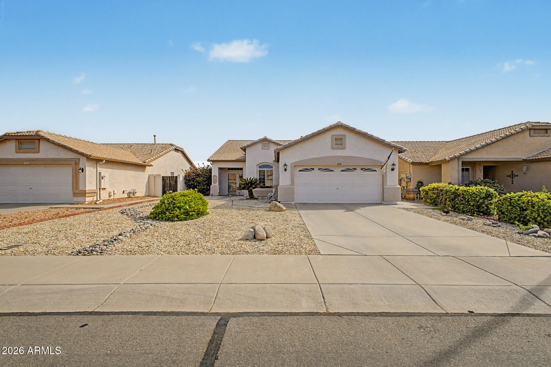 10533 W Potter Drive — photo