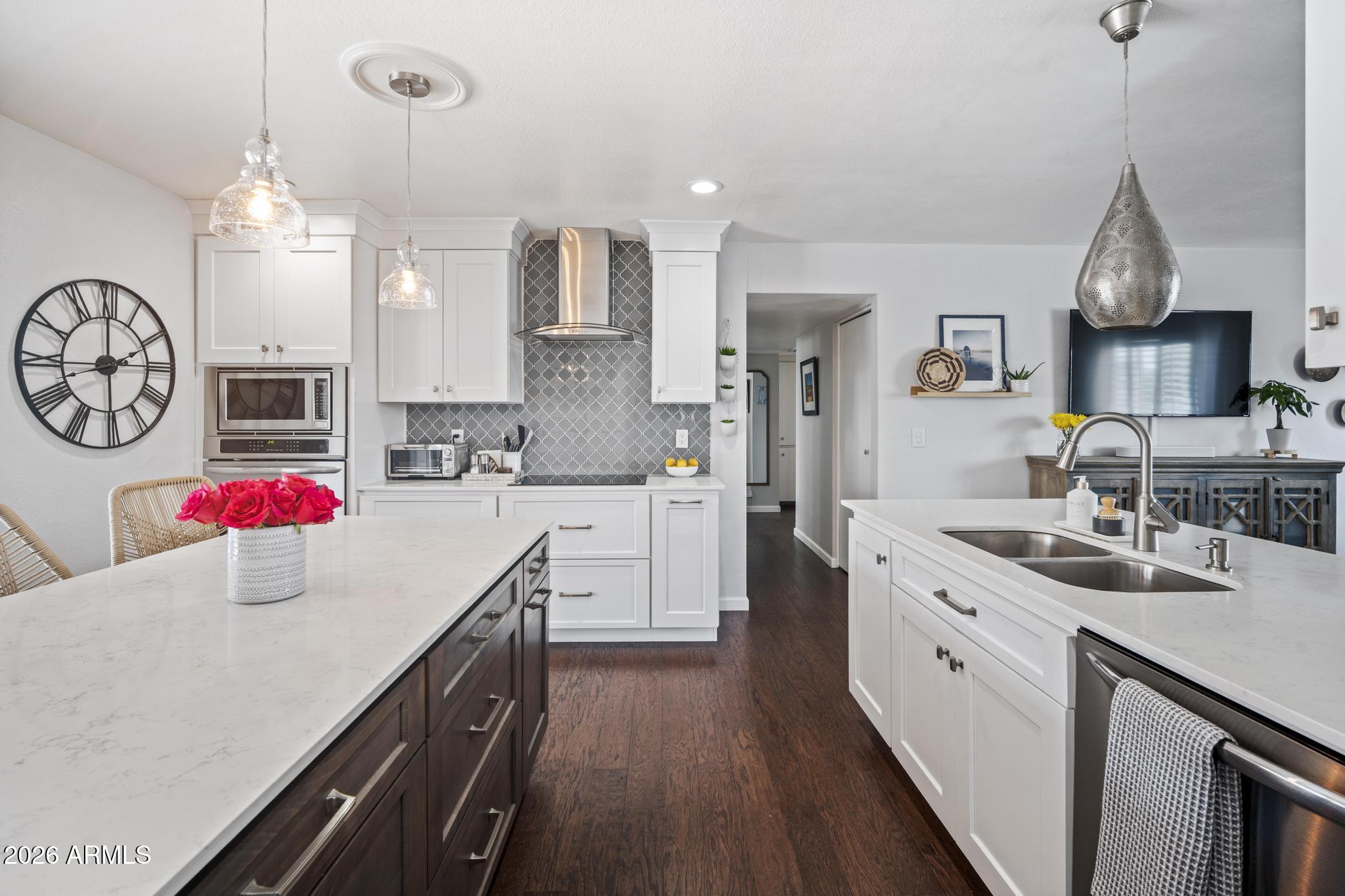 720 N 72nd Place — photo