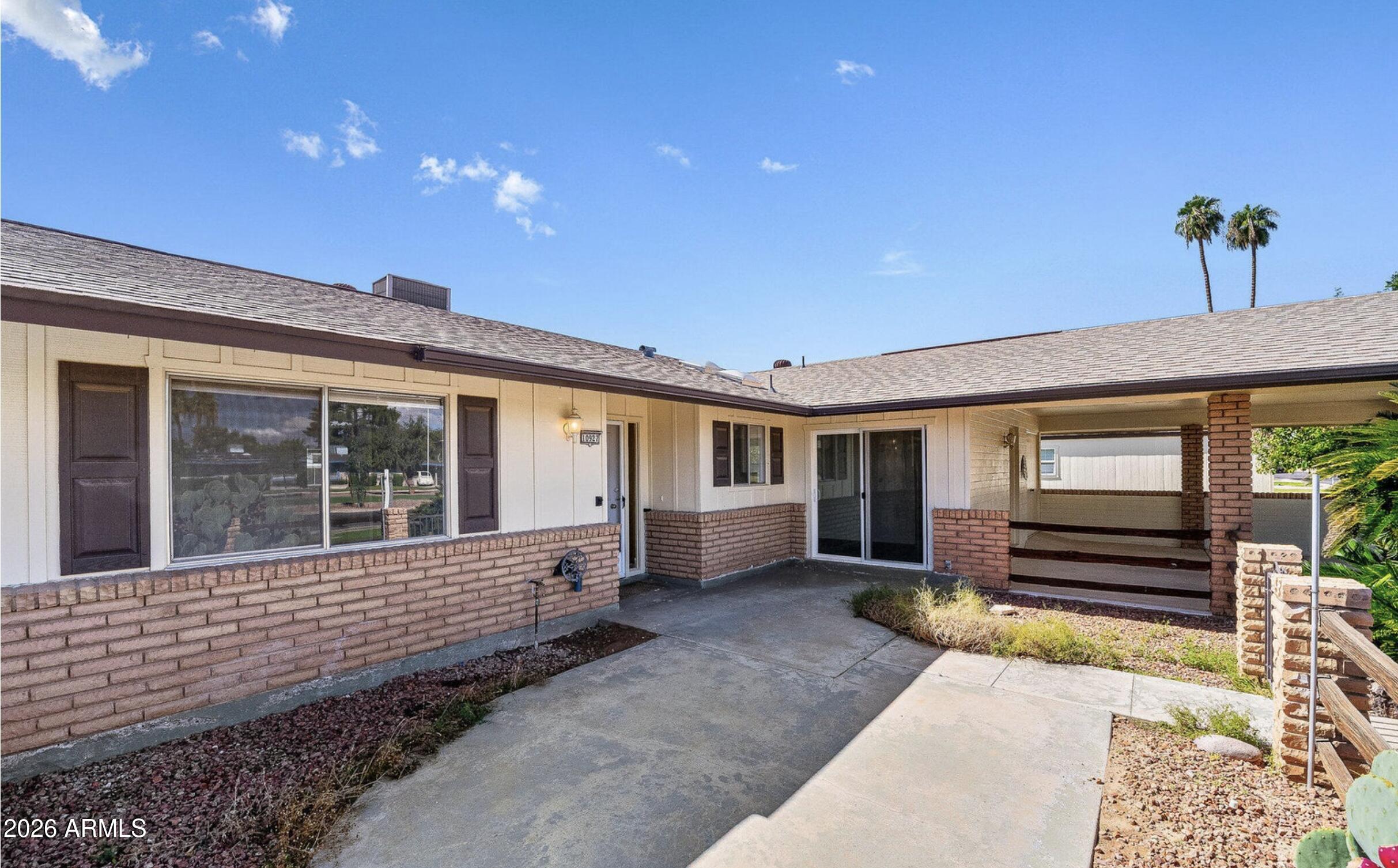 10927 W Peoria Avenue — photo