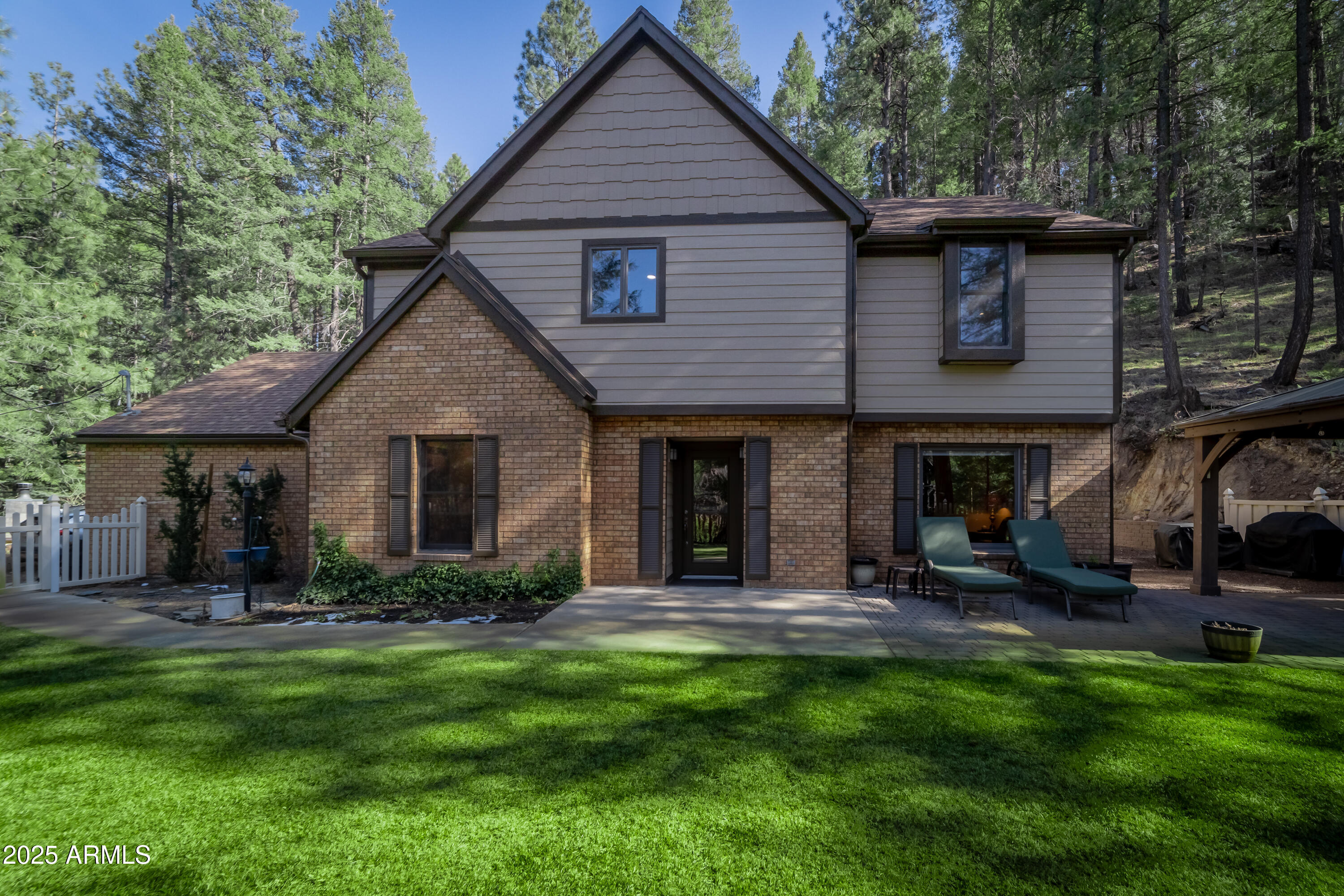 3929 E Sheldon Road — photo